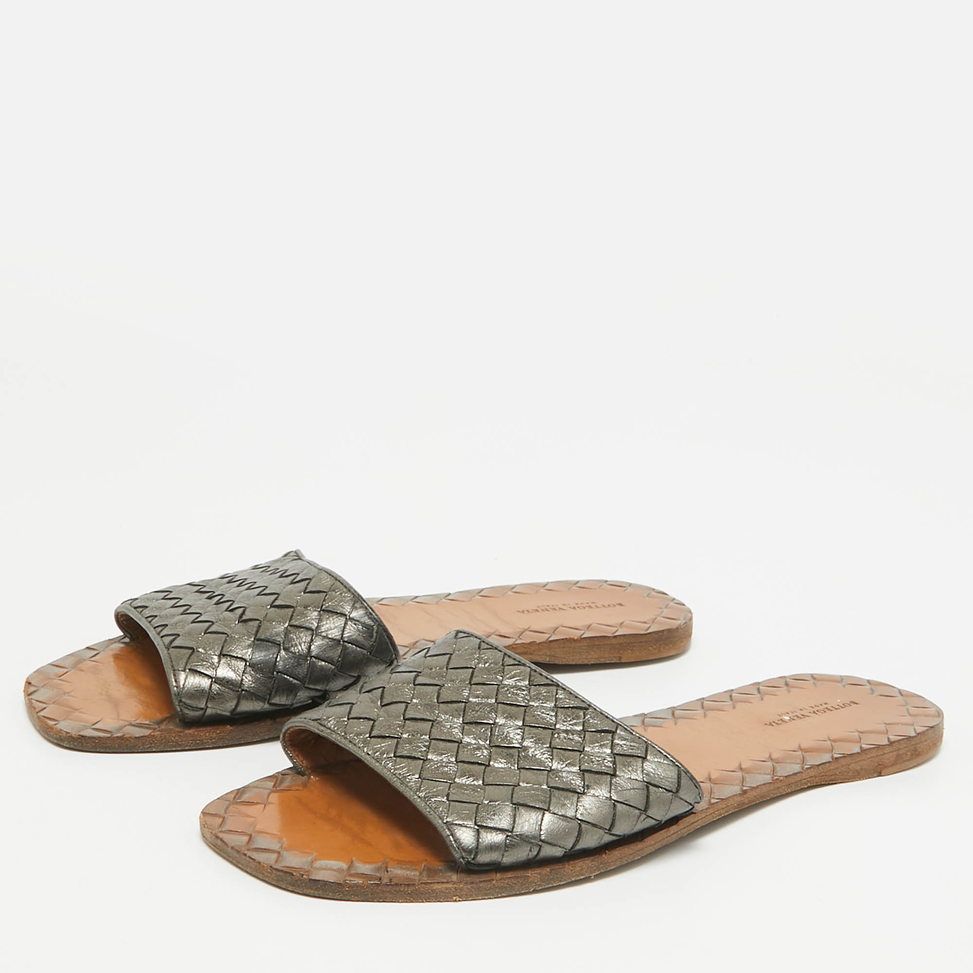 Bottega Veneta Metallic Grey Intrecciato Leather Flat Slides Size 39