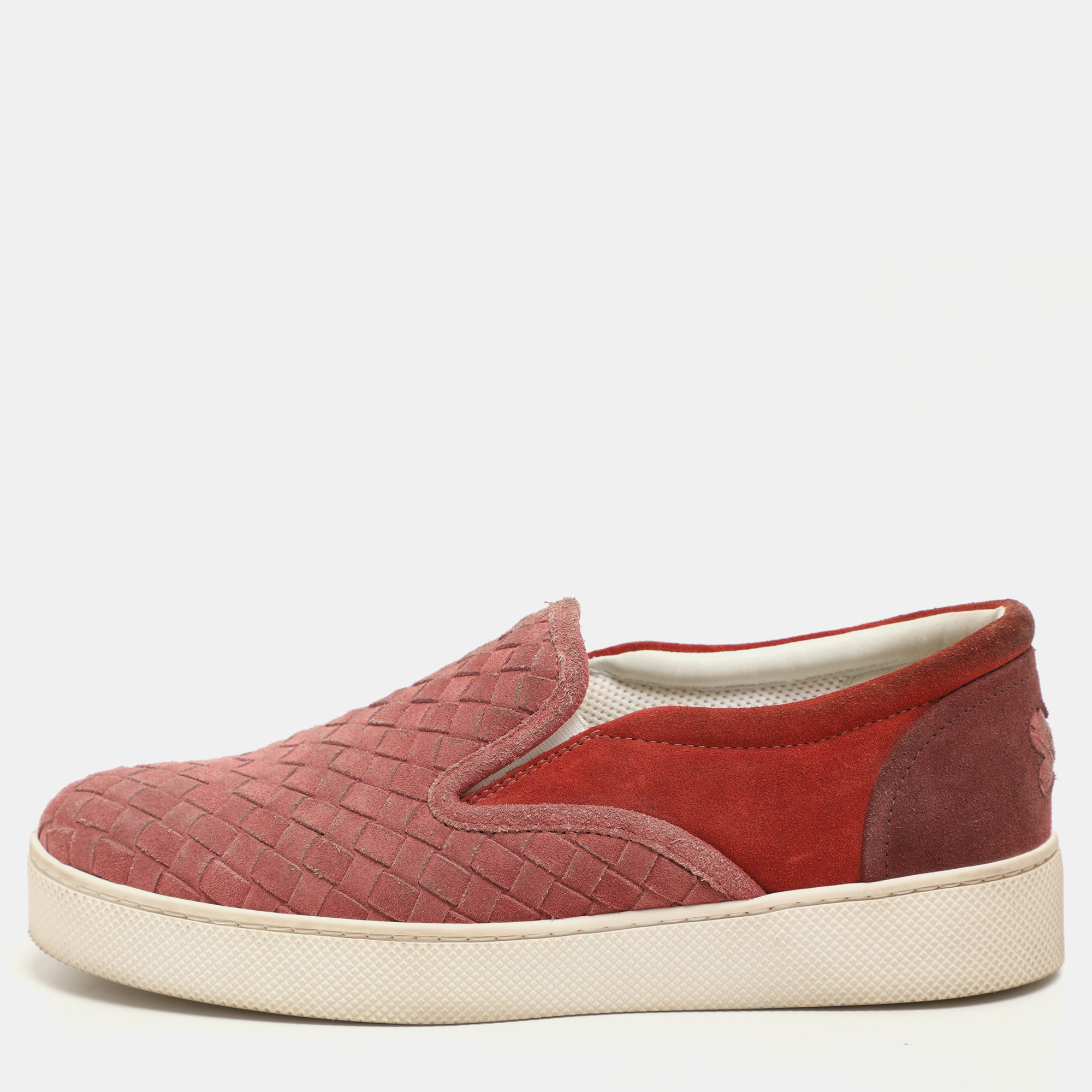 Bottega Veneta Burgundy/Brick Red Intrecciato Suede Dodger Slip On Sneakers 36
Bottega Veneta Burgundy/Brick Red Intrecciato Suede Dodger Slip On Sneakers 36
