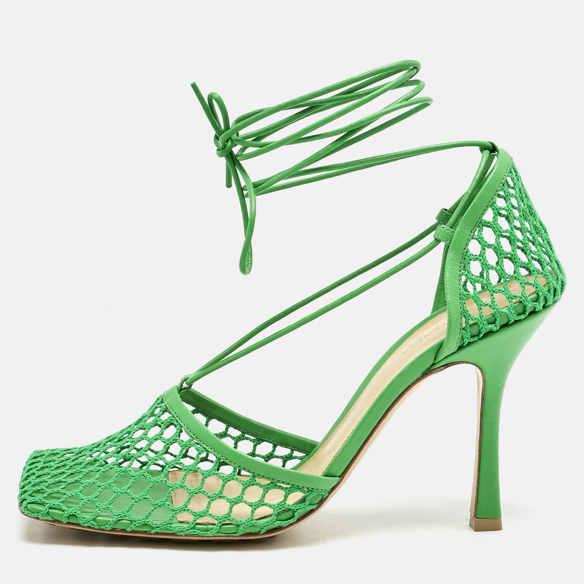Bottega Veneta Green Crochet Mesh and Leather Stretch Ankle Wrap Pumps Size
Bottega Veneta Green Crochet Mesh and Leather Stretch Ankle Wrap Pumps Size