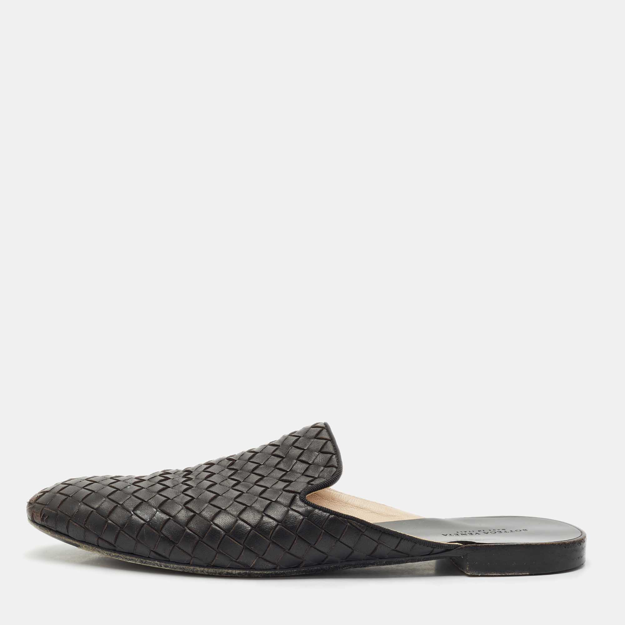 Bottega Veneta Black Intrecciato Leather Espresso Fiandra Mules Size
Bottega Veneta Black Intrecciato Leather Espresso Fiandra Mules Size