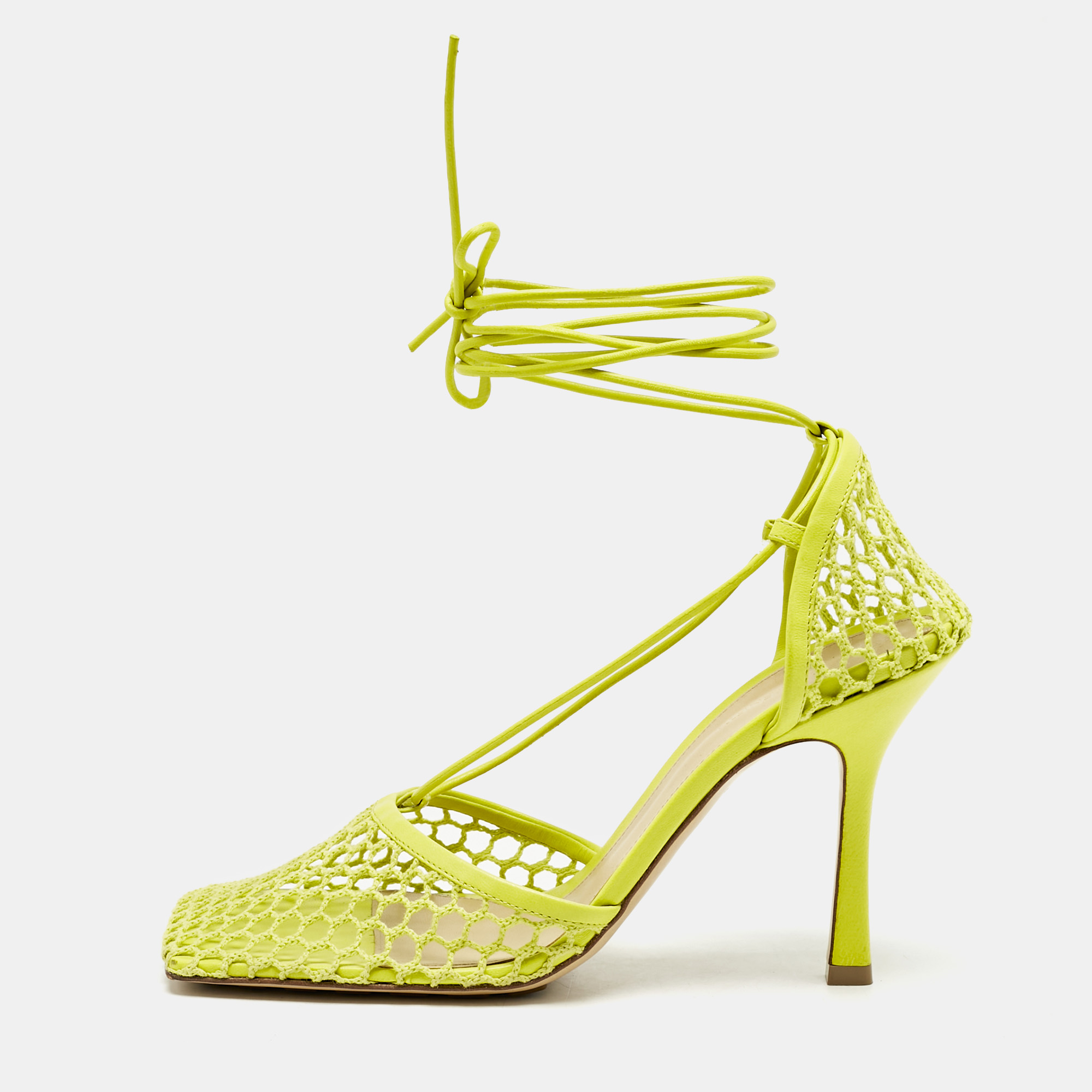 Bottega Veneta Green Leather and Mesh Stretch Ankle Strap Sandals Size
Bottega Veneta Green Leather and Mesh Stretch Ankle Strap Sandals Size
