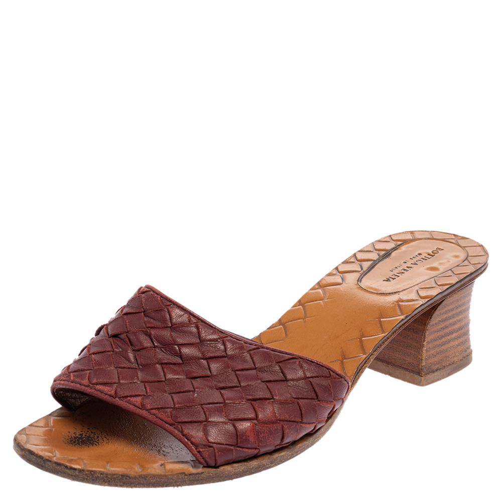Bottega Veneta Burgundy Intrecciato Leather Block Heel Slide Sandals Size 38