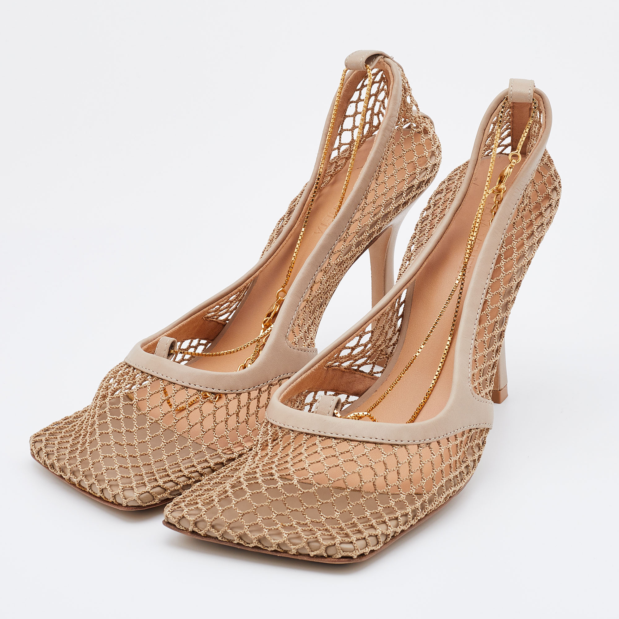 Bottega Veneta Beige Mesh and Leather Stretch Chain Ankle Strap Pumps Size
Bottega Veneta Beige Mesh and Leather Stretch Chain Ankle Strap Pumps Size