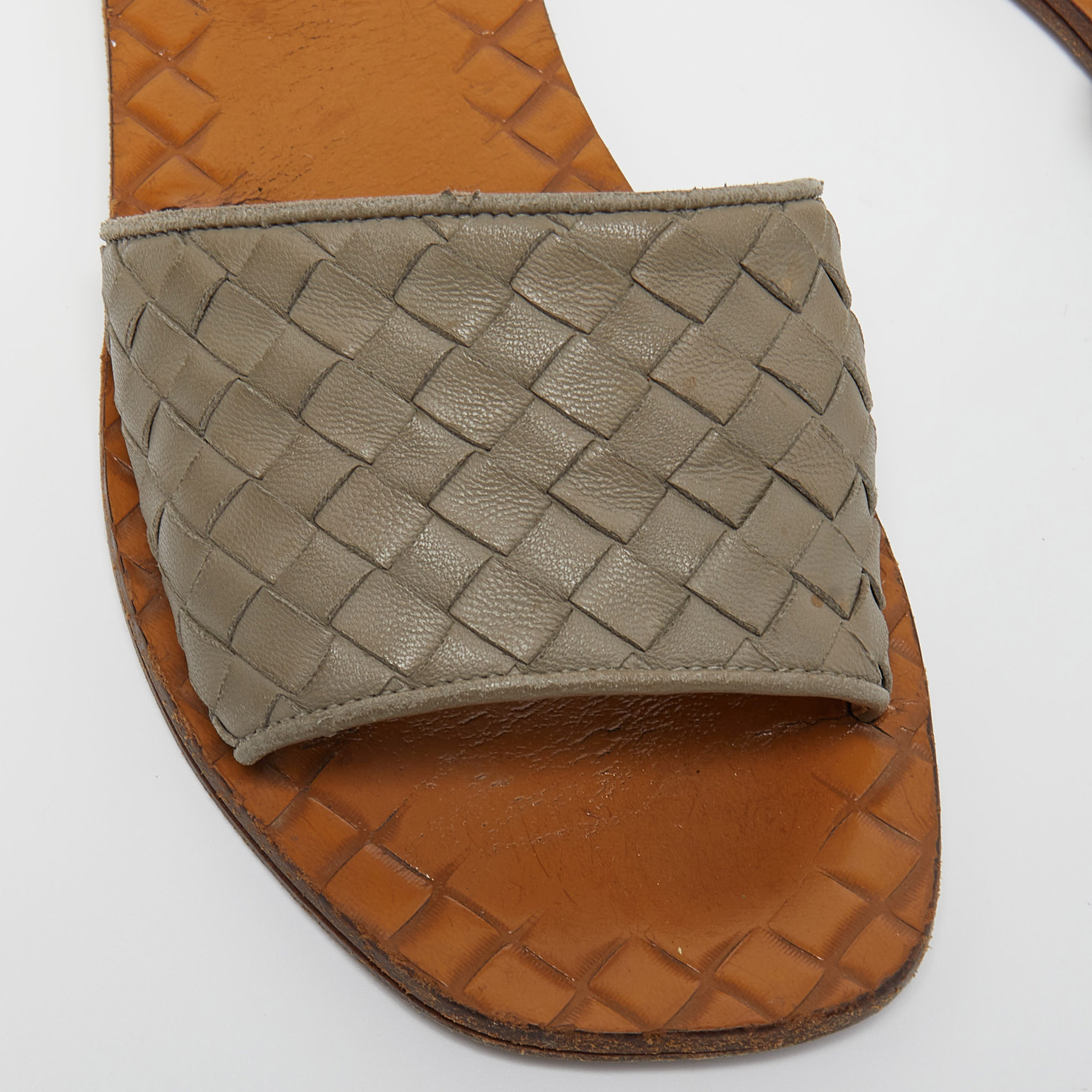 Bottega Veneta Grey Intrecciato Leather Flat Slides Size 35.5