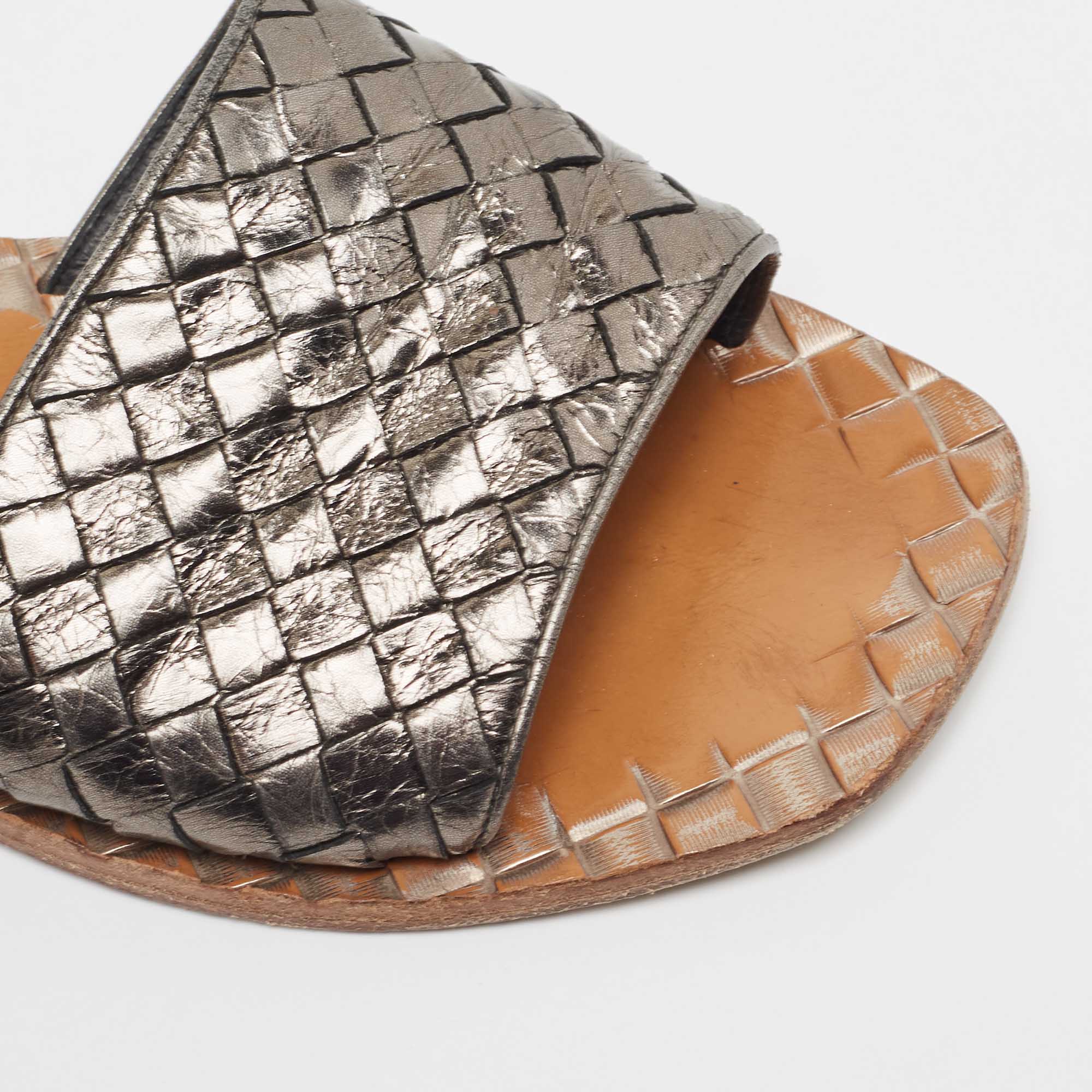 Bottega Veneta Metallic Leather Intrecciato Flat Slides Size 38.5