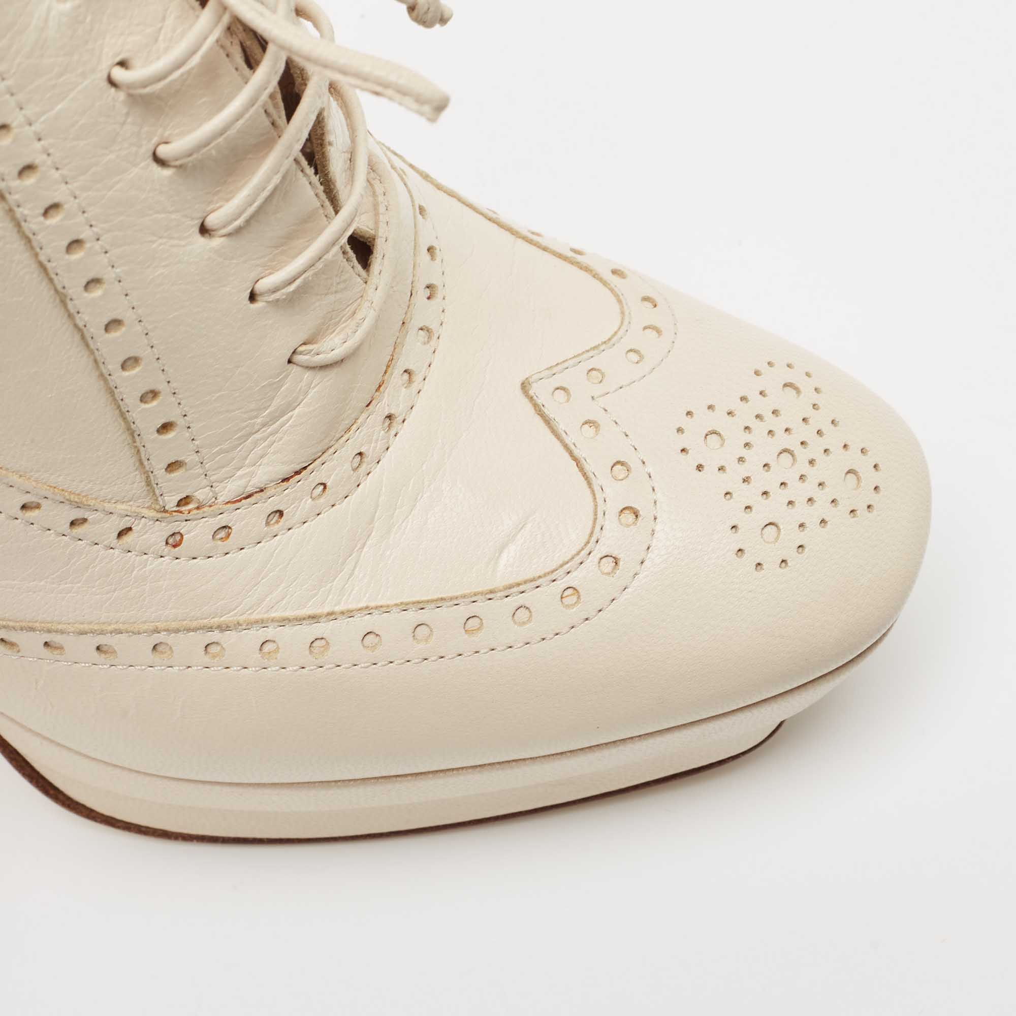 Bottega Veneta Cream Brogue Leather Oxford Platform Ankle Booties Size 40