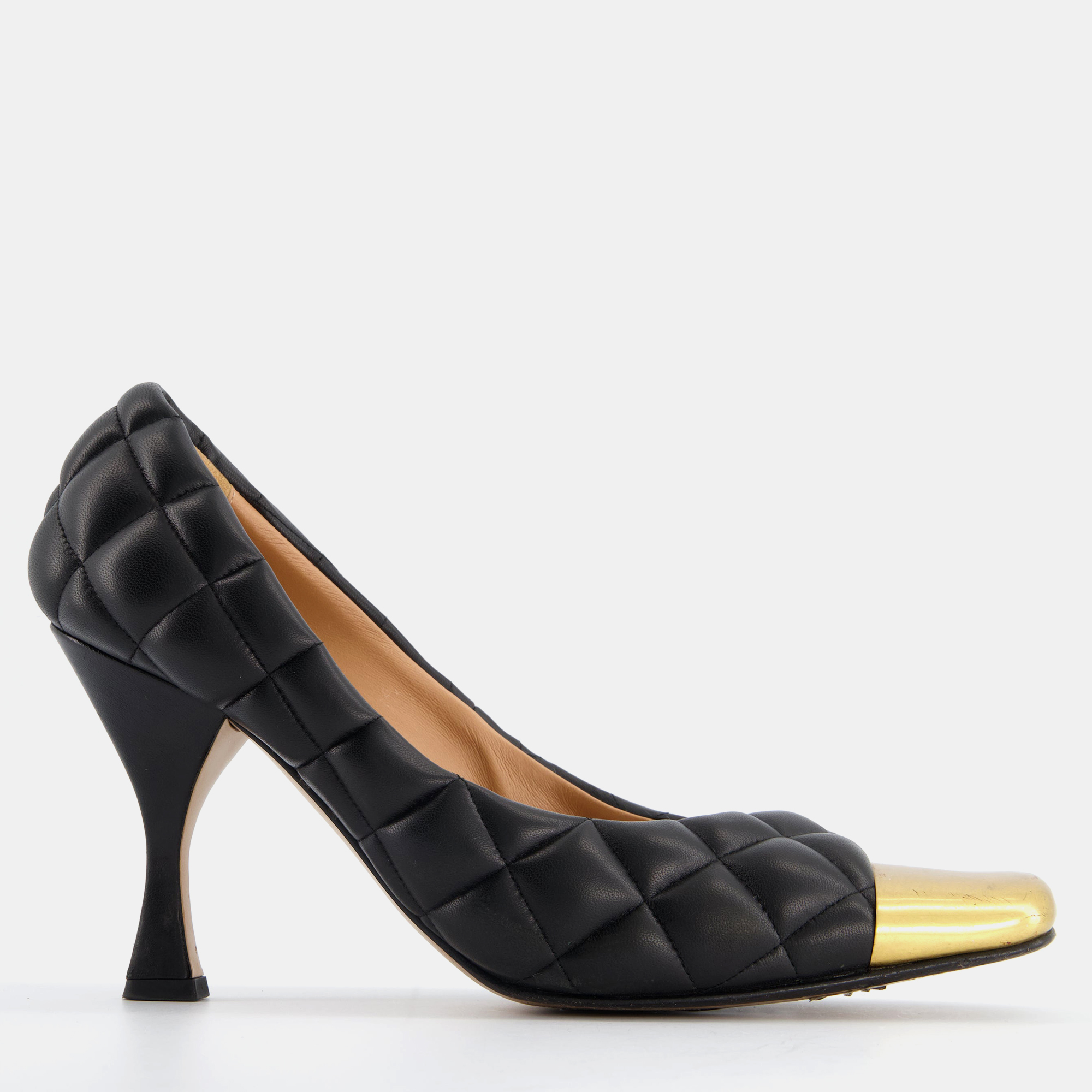 Bottega veneta black quilted leather heels with metal cap toe size  eu 38.5