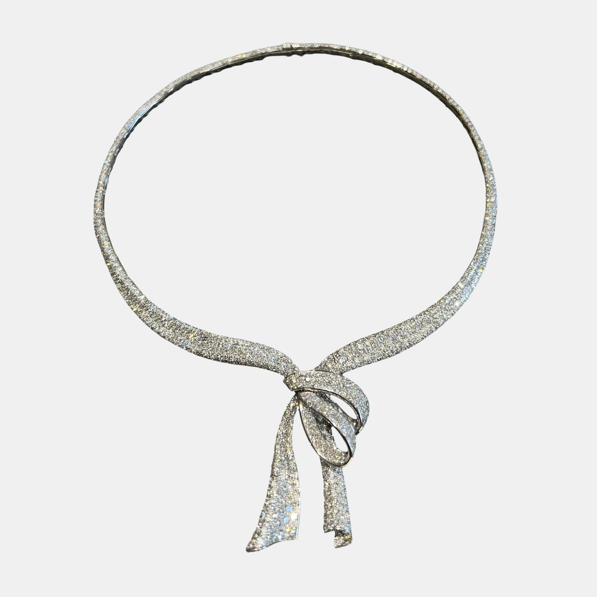 Boucheron High Jewelry Diamond Set White Gold Bow Necklace
Boucheron High Jewelry Diamond Set White Gold Bow Necklace