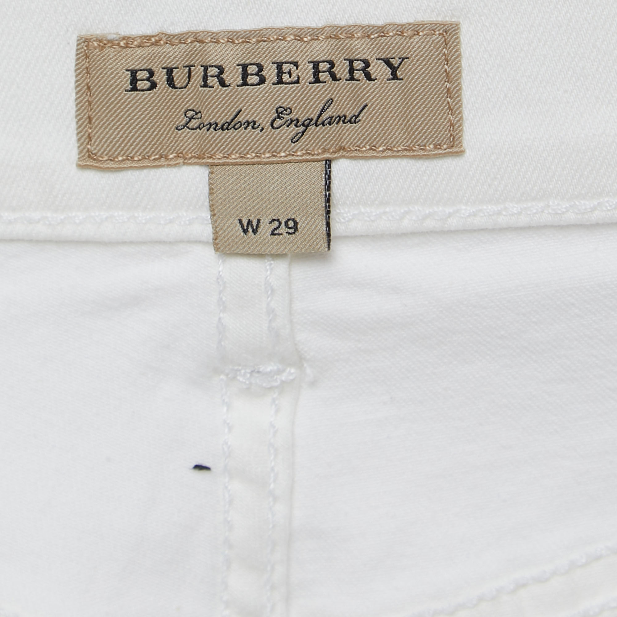 Burberry White Denim Buttoned Jeans M Waist 29