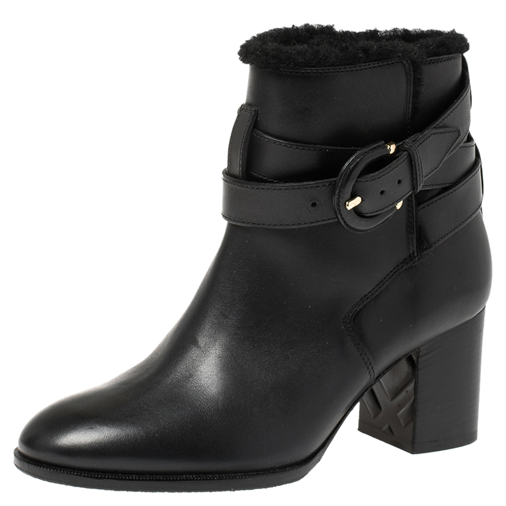 Image of Burberry Black Leather Shearling Ankle Boots Size