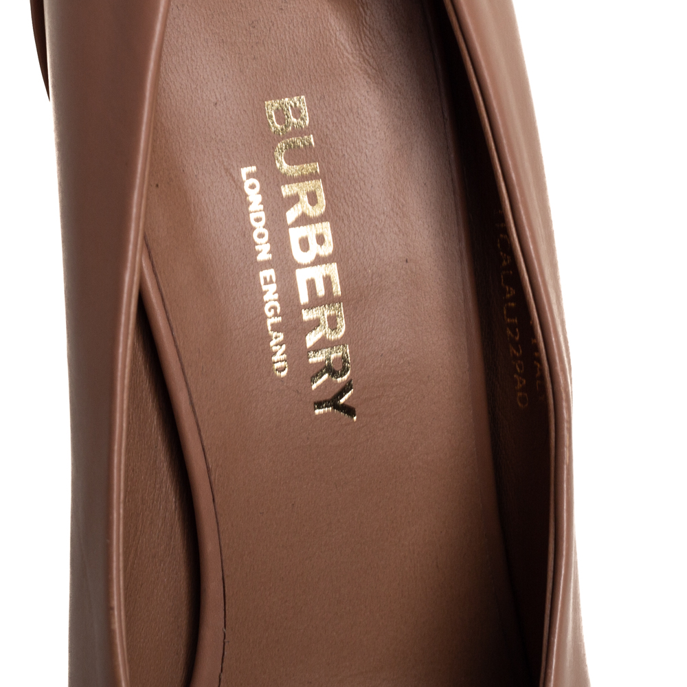 Burberry Brown Leather Evan Cap Toe Pumps Size 38