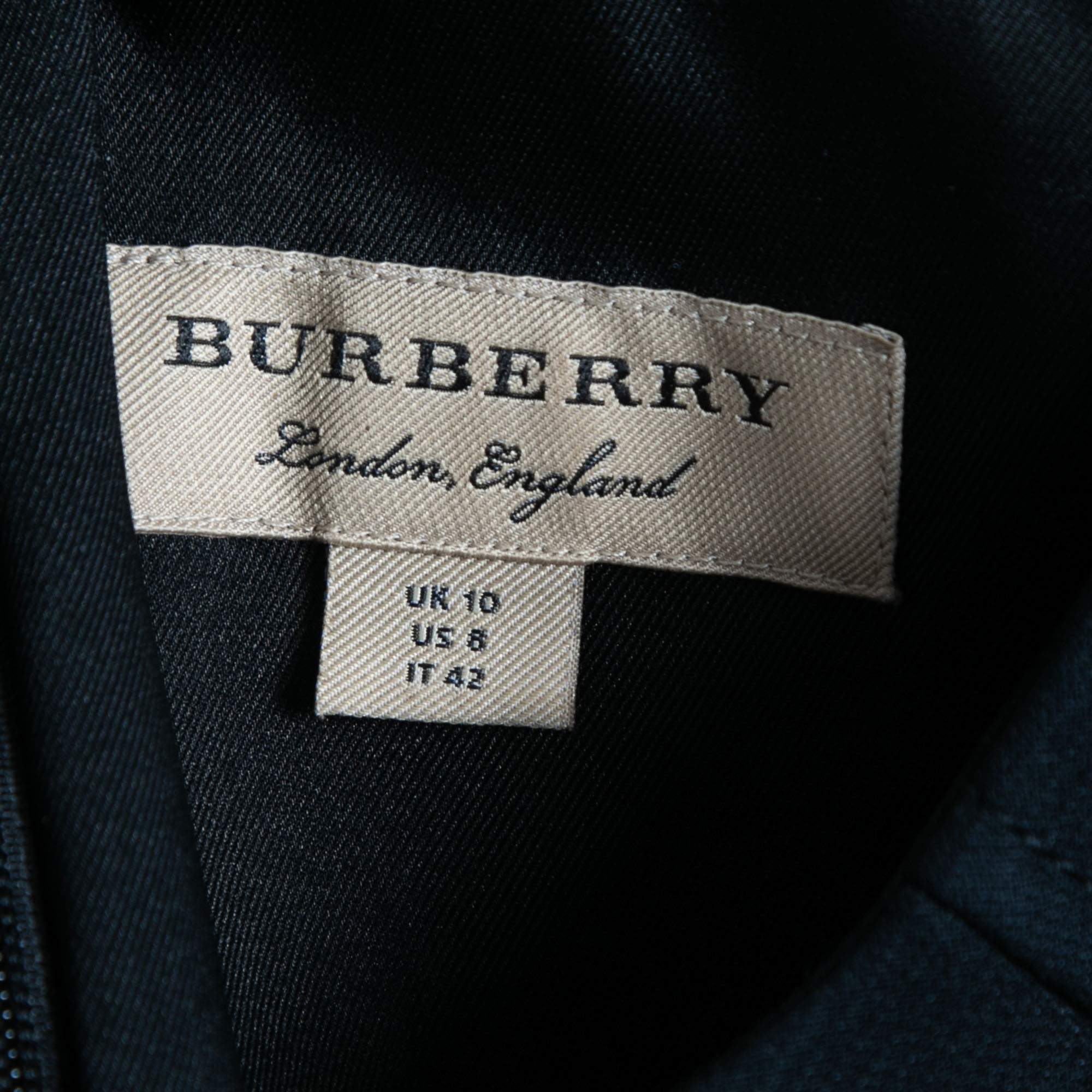 Burberry Black Crepe Wool Sleeveless Top M