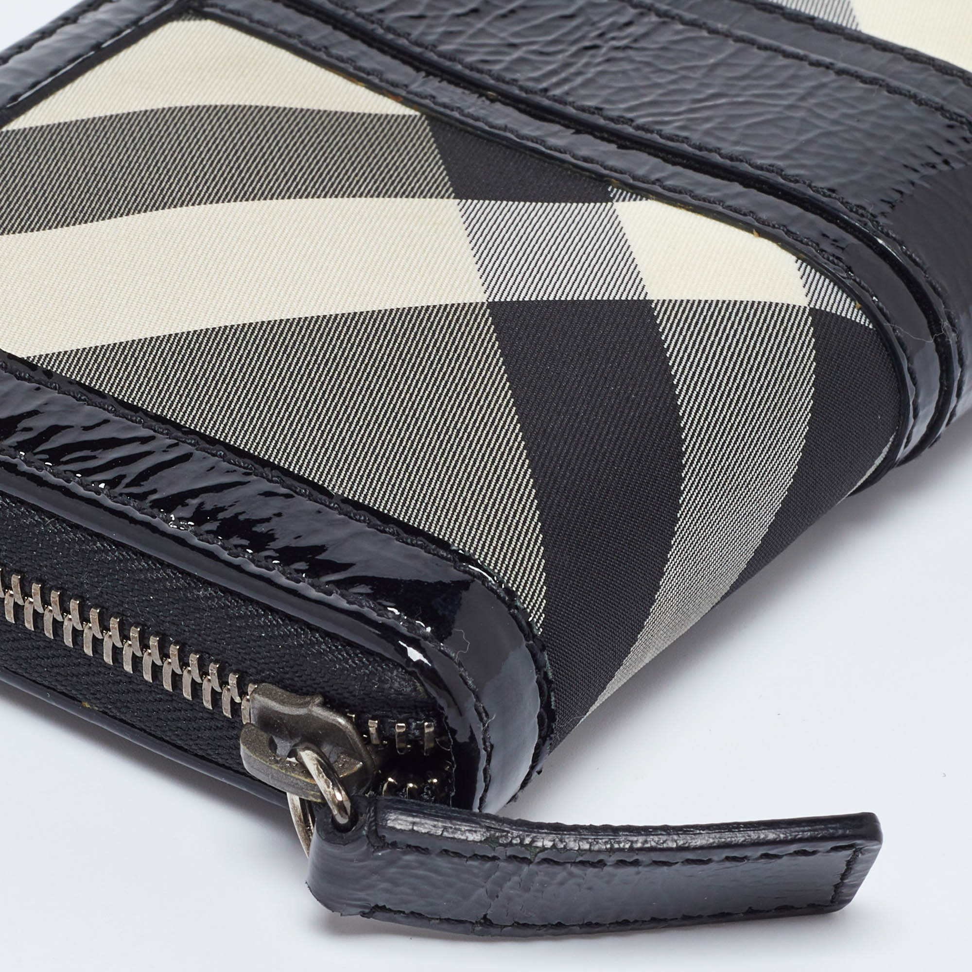 Burberry Grey/Black Patent Leather And Nylon Penrose Flap Wallet