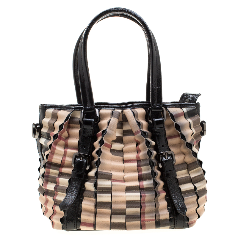 

Burberry Black/Beige Nova Check PVC and Patent Leather Cartridge Pleat Tote