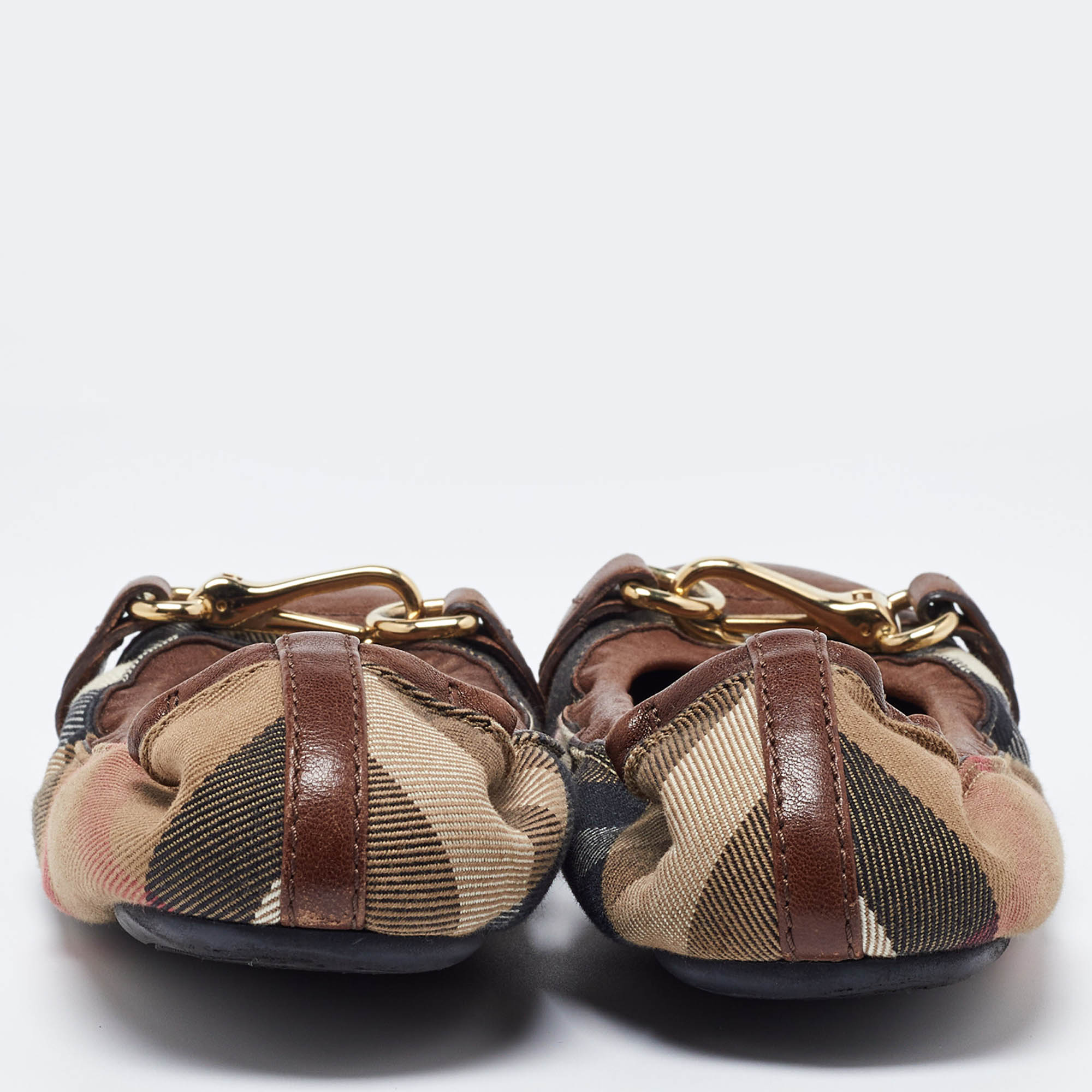 Burberry Brown Nova Check Fabric And Leather Buckle Detail Scrunch Ballet Flats Size 36.5