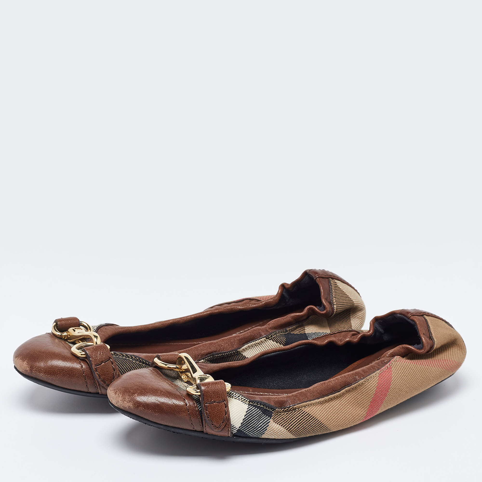 Burberry Brown Nova Check Fabric And Leather Buckle Detail Scrunch Ballet Flats Size 36.5