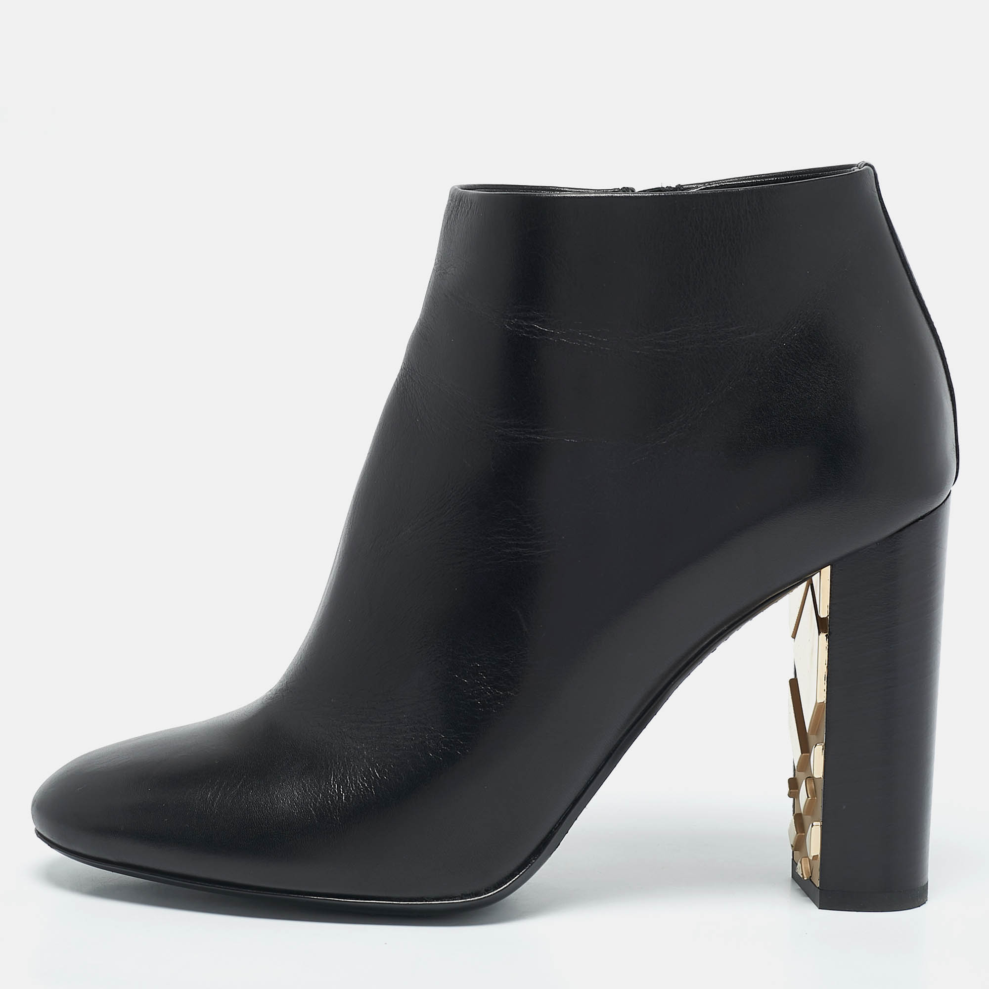 Burberry Black Leather Equestrian Kennard Ankle Length Boots Size 39.5