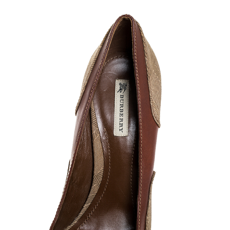 Burberry Brown/Beige Leather And Canvas Wooden Heel Pumps Size 40