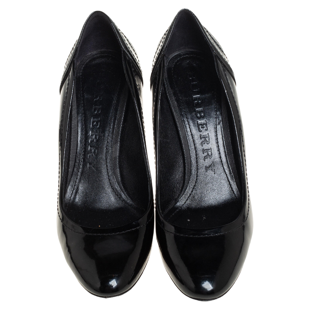 Burberry Black Patent Leather And Coated Canvas Pumps Size 40