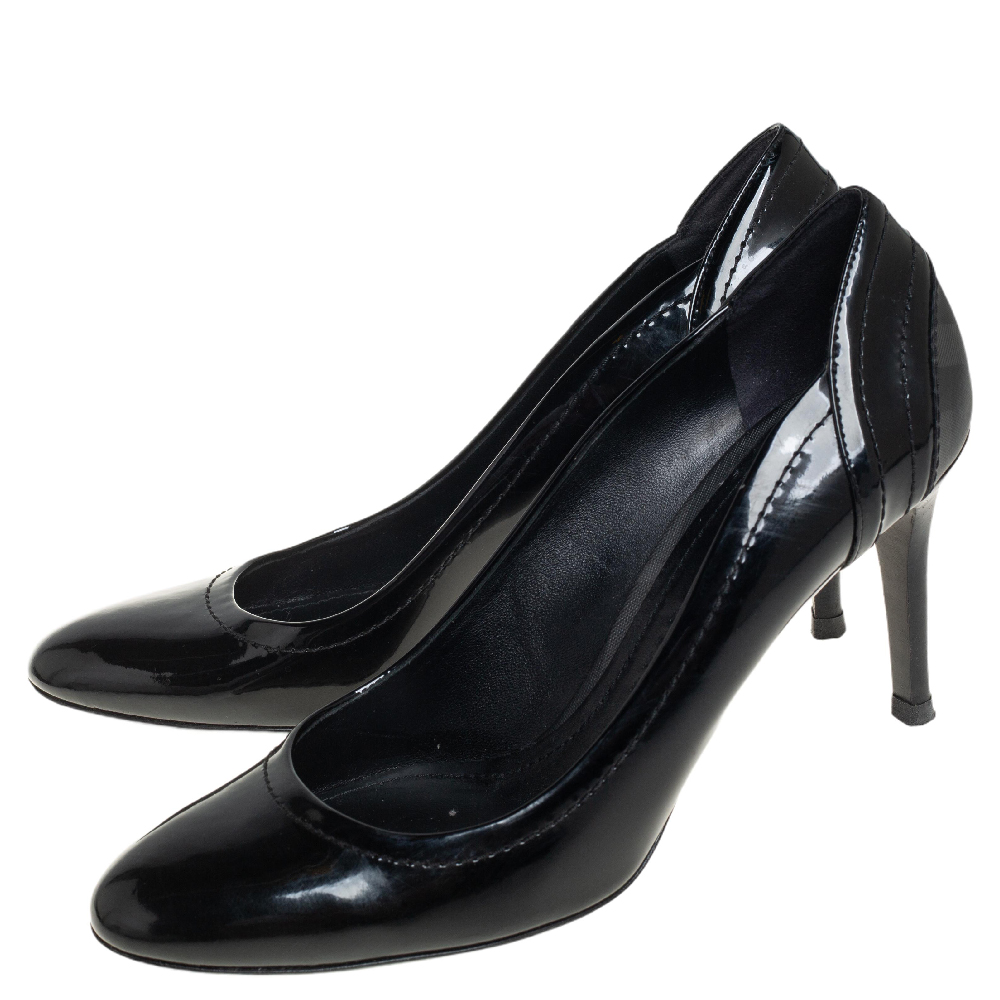 Burberry Black Patent Leather And Coated Canvas Pumps Size 40