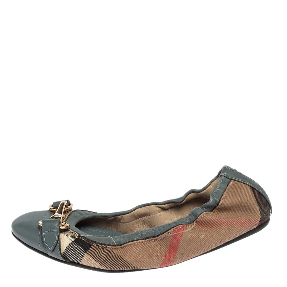 Burberry Blue House Check Canvas and Leather Shipley Scrunch Ballet Flats Size
Burberry Blue House Check Canvas and Leather Shipley Scrunch Ballet Flats Size