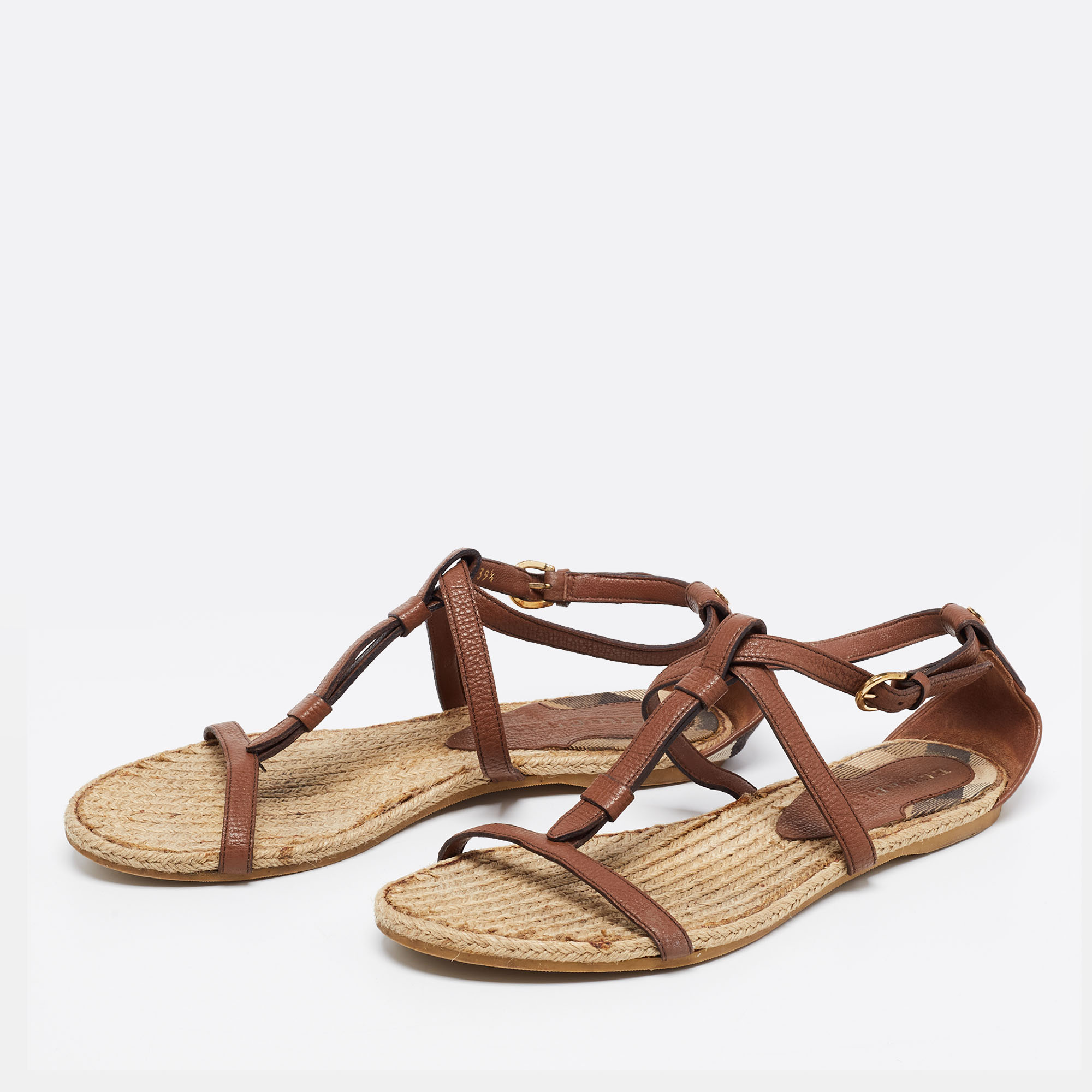 Burberry Brown/Beige Leather and House Check Canvas T-Strap Flat Sandals Size
Burberry Brown/Beige Leather and House Check Canvas T-Strap Flat Sandals Size