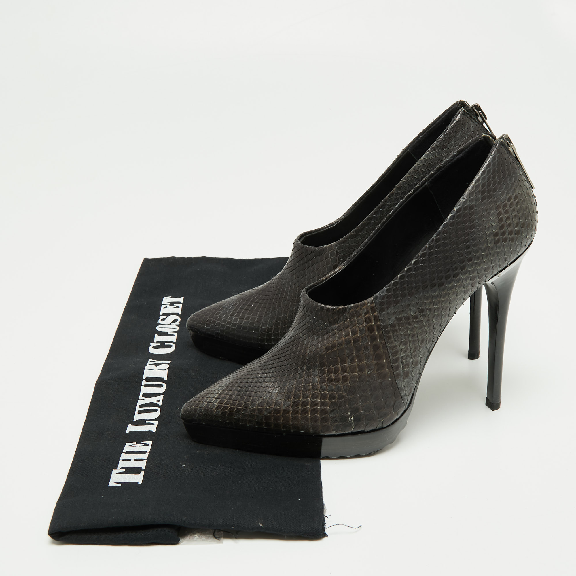 Burberry Black/Grey Python Leather Booties Size 38
