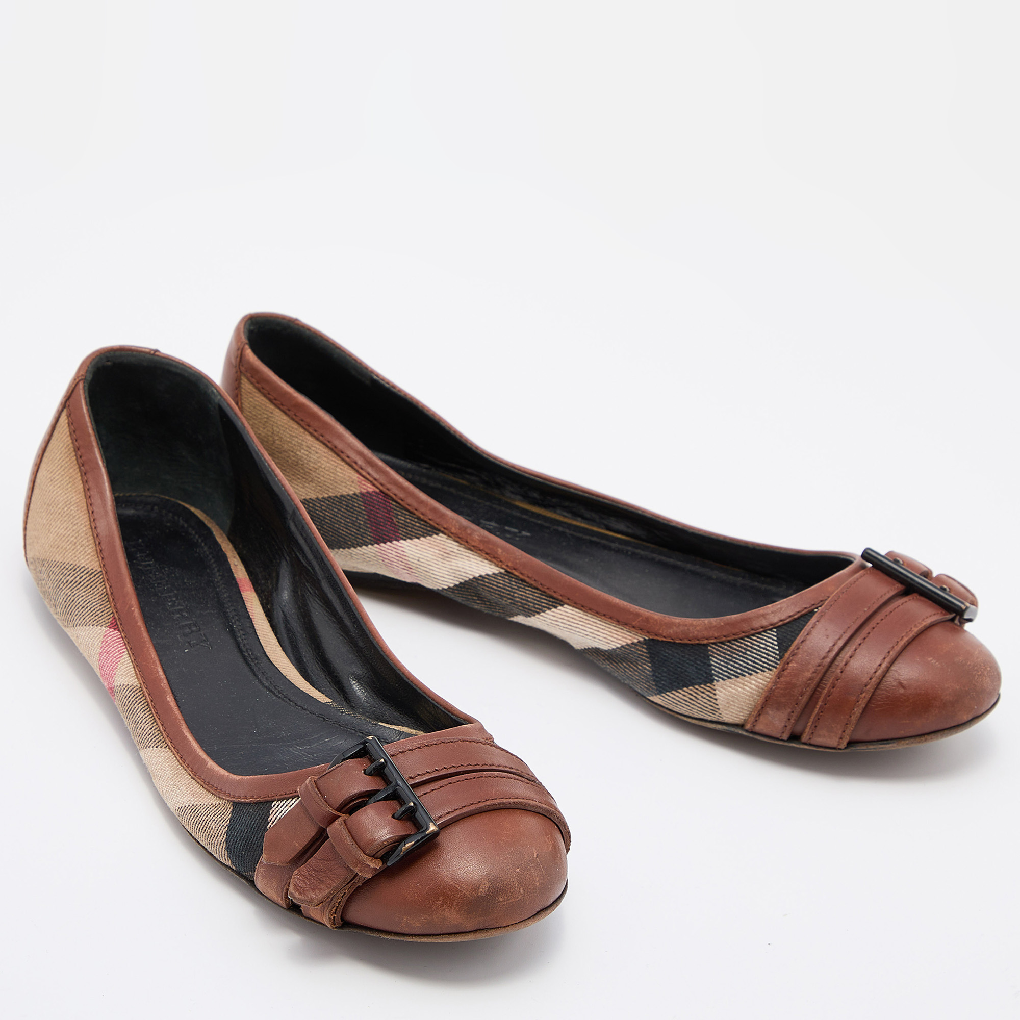 Burberry Beige/Tan Nova Check Canvas And Leather Buckle Ballet Flats Size 38
