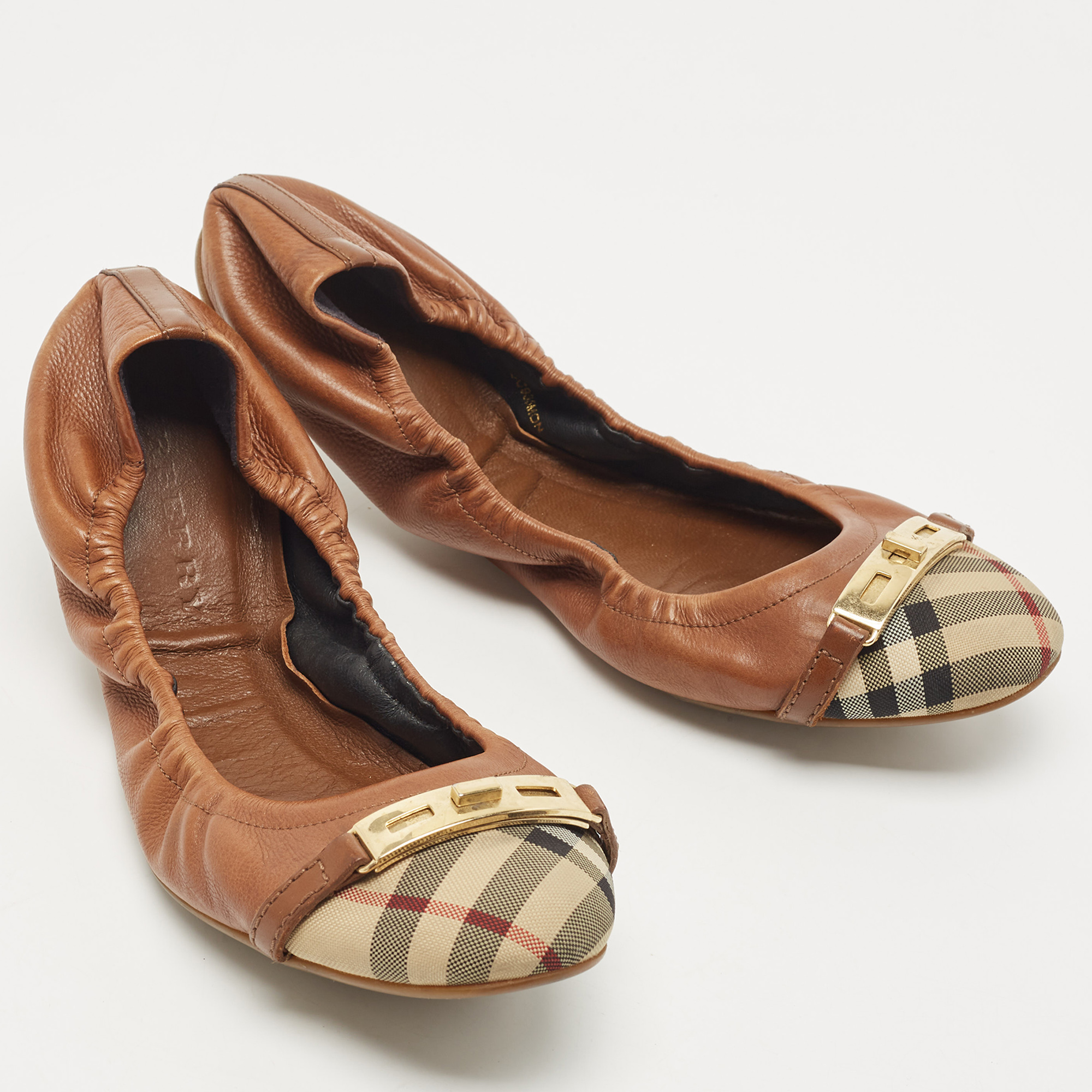 Burberry Brown Nova Check Canvas And Leather Twistlock Scrunch Ballet Flats Size 41