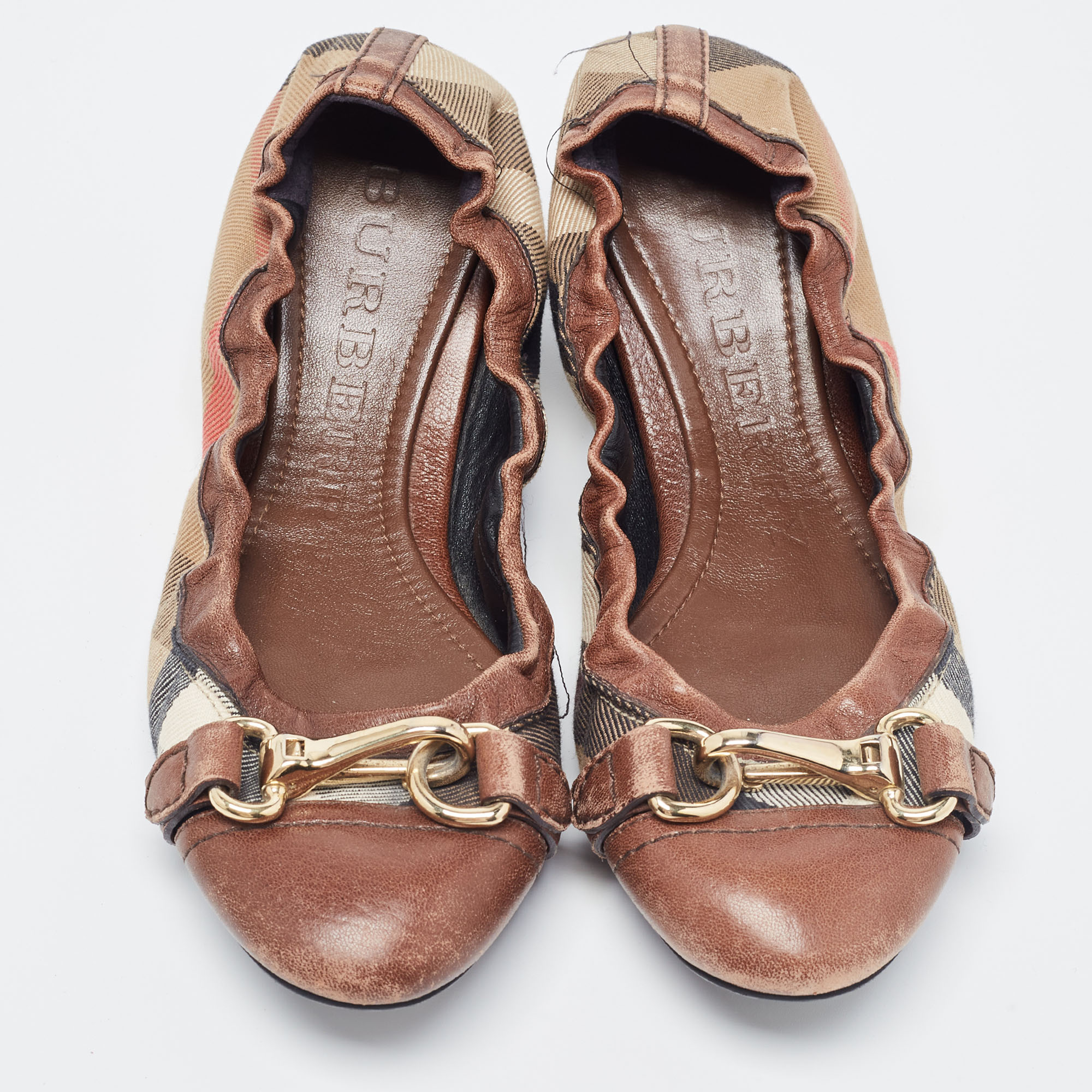 Burberry Brown/Beige Leather And Nova Check Canvas Scrunch Ballet Flats Size 37
