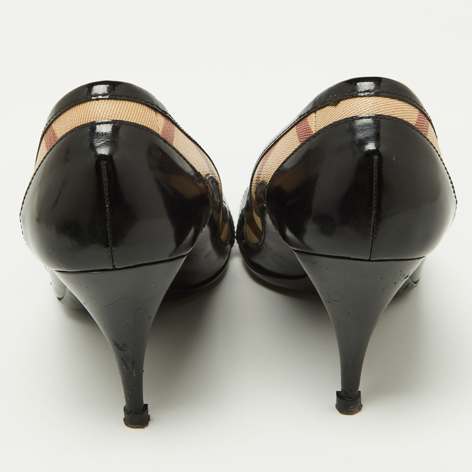 Burberry Black Patent Leather And Nova Check Canvas Buckle Detail Pumps Size 39
