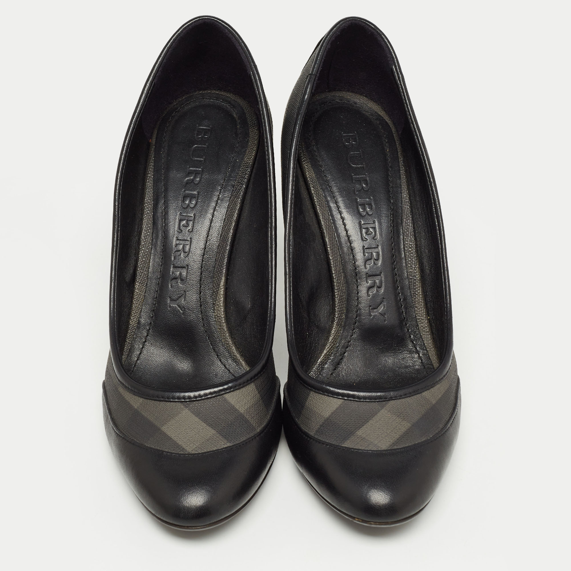 Burberry Black Check Canvas And Leather Round Toe  Pumps Size 39