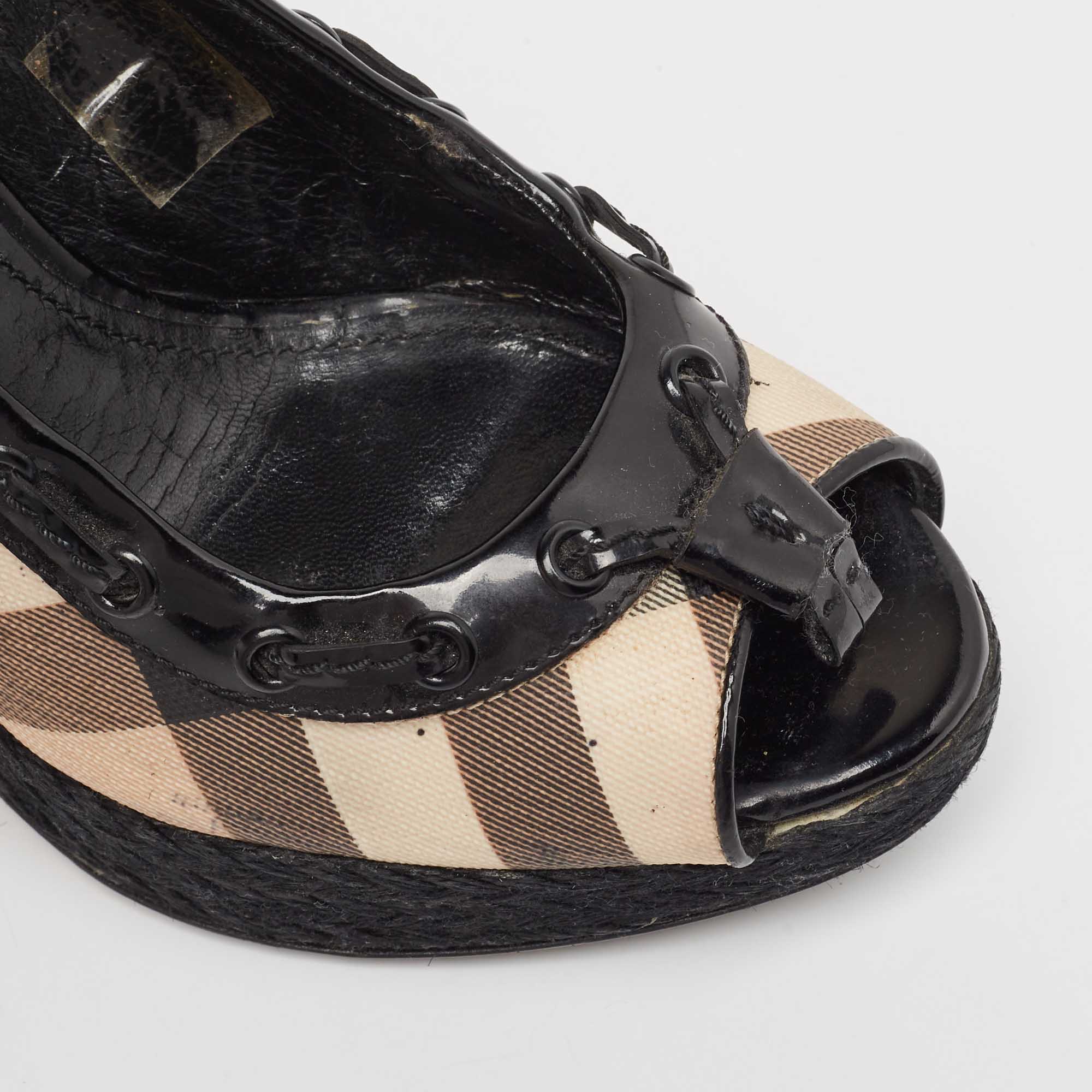 Burberry  Black/Beige Canvas And Patent Wedge Sandals Size 39