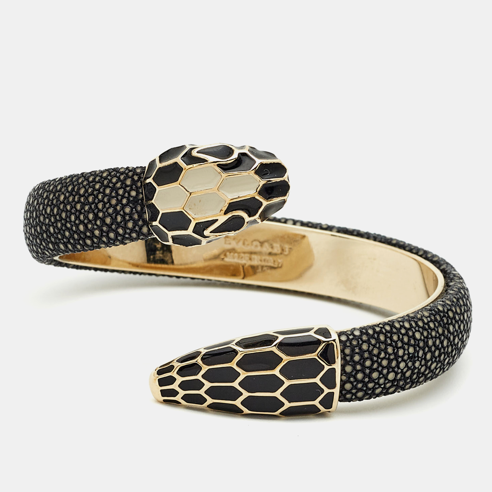 Bvlgari Serpenti Enamel Leather Gold Tone Open Cuff Bracelet
Bvlgari Serpenti Enamel Leather Gold Tone Open Cuff Bracelet