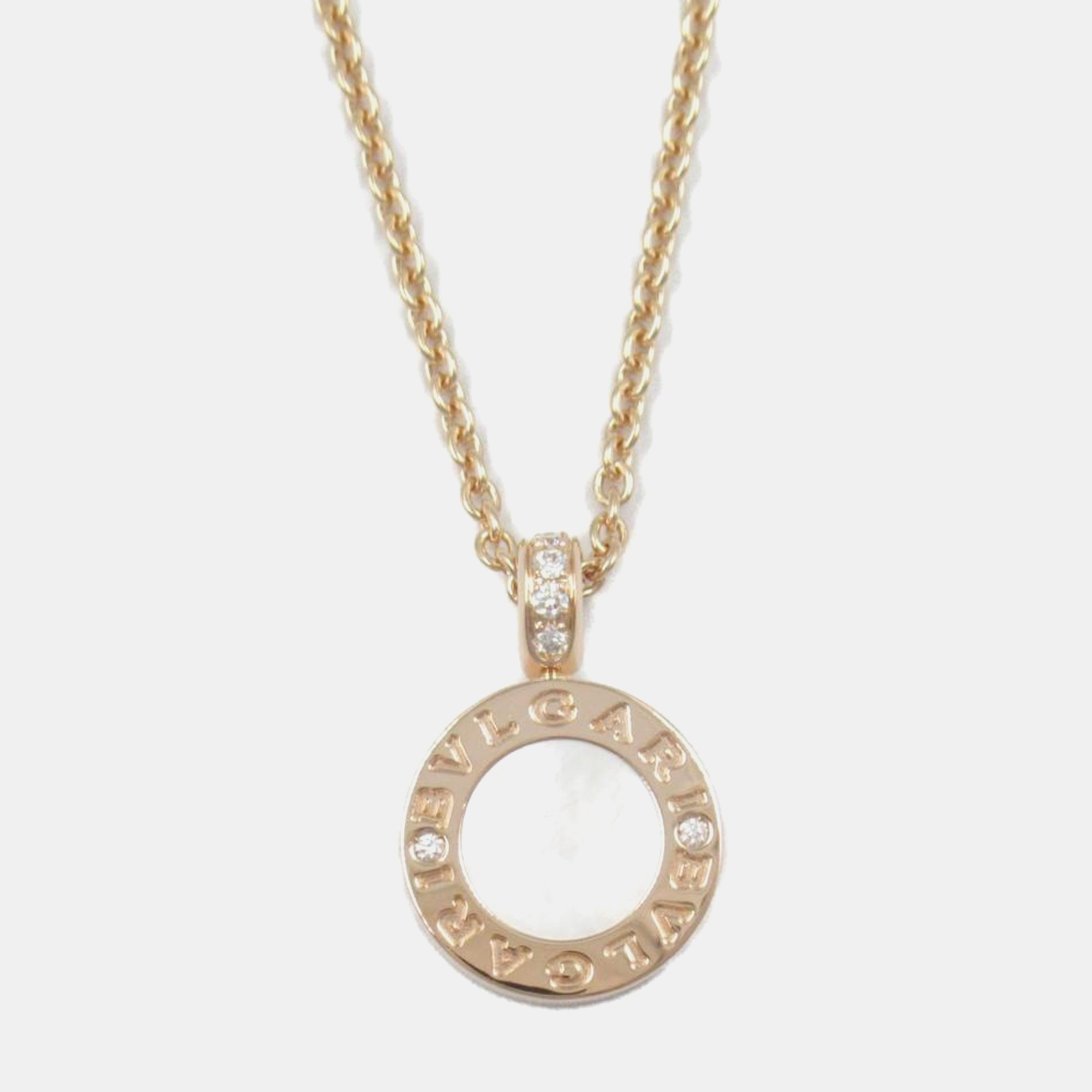Bvlgari 18K Pink Gold Diamond Onyx Mother of Pearl Bvlgari Pendant Necklace
Bvlgari 18K Pink Gold Diamond Onyx Mother of Pearl Bvlgari Pendant Necklace