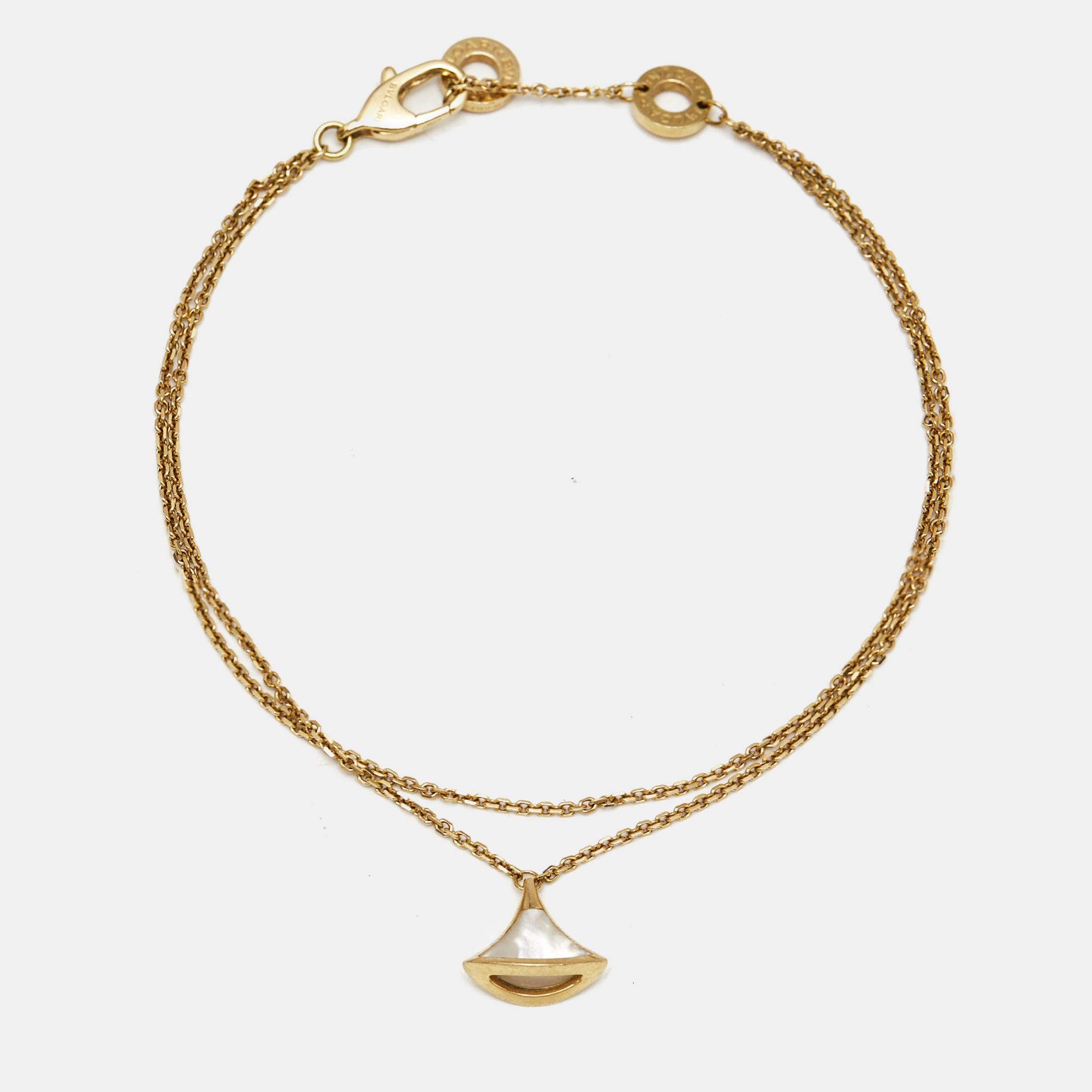 Bvlgari Divas' Dream Mother of Pearl 18k Yellow Gold Charm Bracelet ML
Bvlgari Divas' Dream Mother of Pearl 18k Yellow Gold Charm Bracelet ML