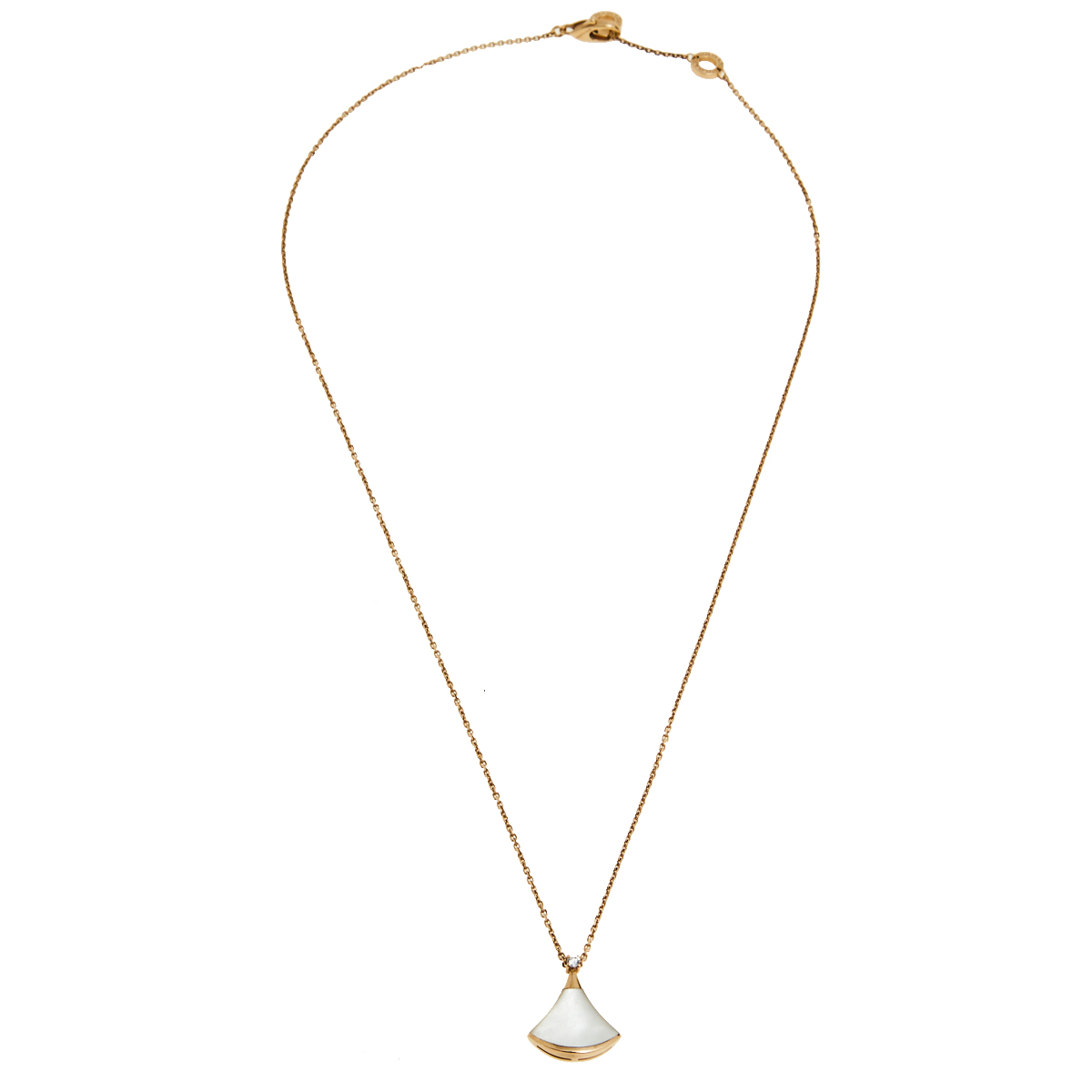 Bvlgari Divas' Dream Mother of Pearl Diamond 18k Rose Gold Necklace
Bvlgari Divas' Dream Mother of Pearl Diamond 18k Rose Gold Necklace