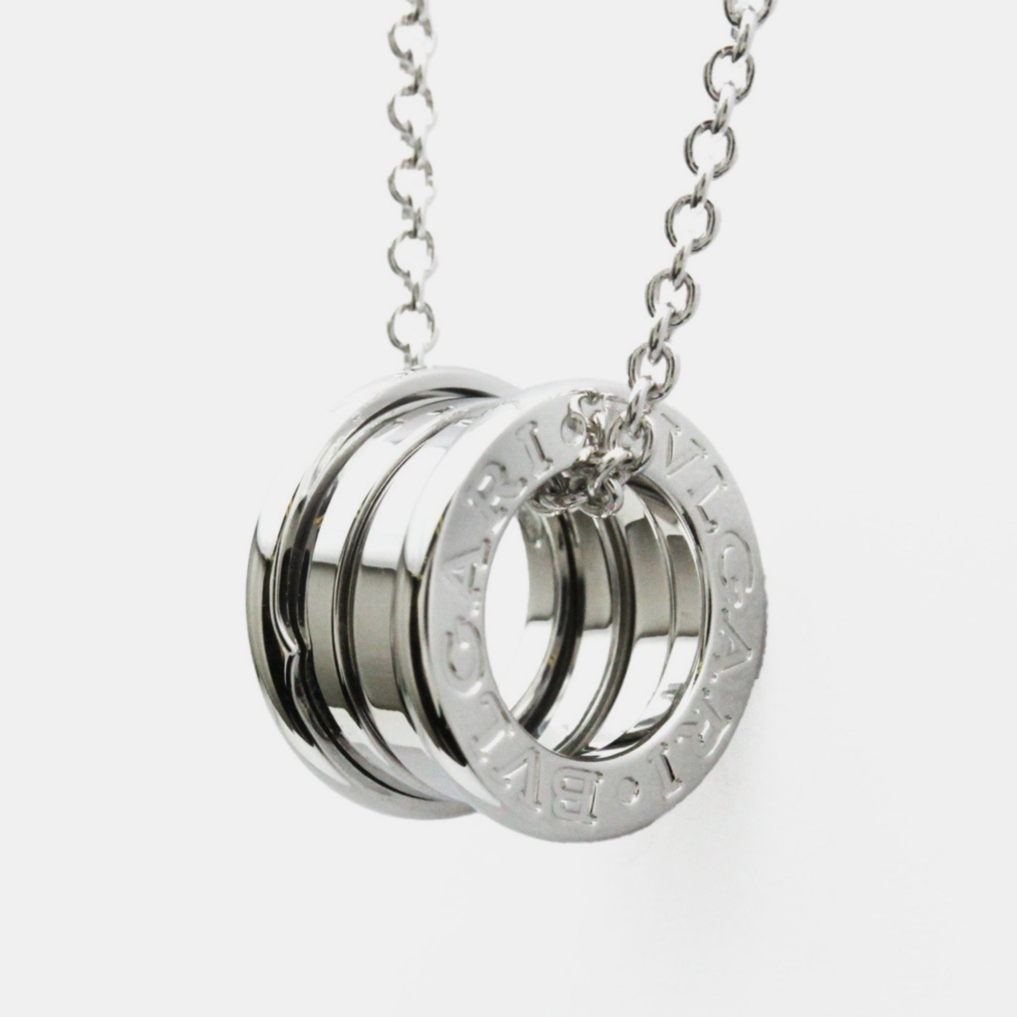 Bvlgari B.Zero1 18K White Gold Necklace
Bvlgari B.Zero1 18K White Gold Necklace