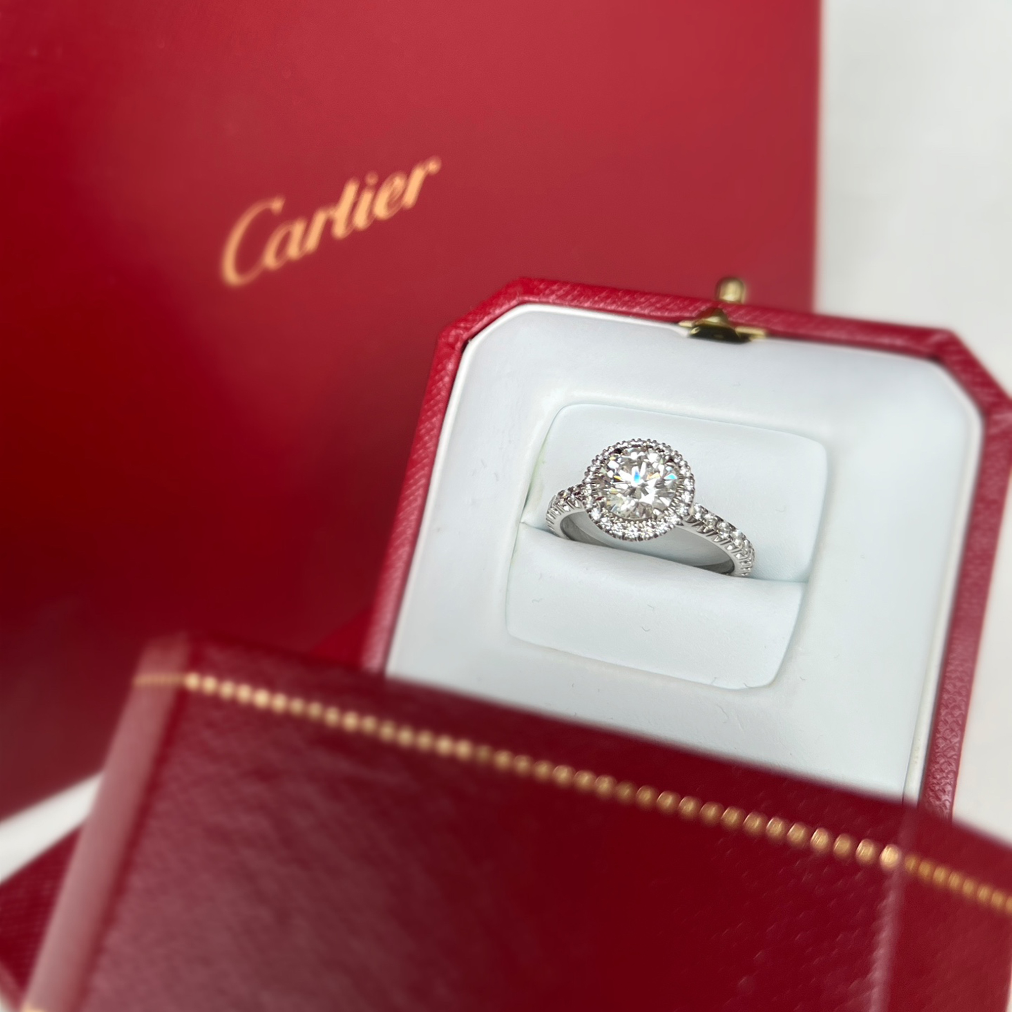 Cartier 18K White Gold and Diamond 1.51 ctw Solitaire Ring EU 56
Cartier 18K White Gold and Diamond 1.51 ctw Solitaire Ring EU 56