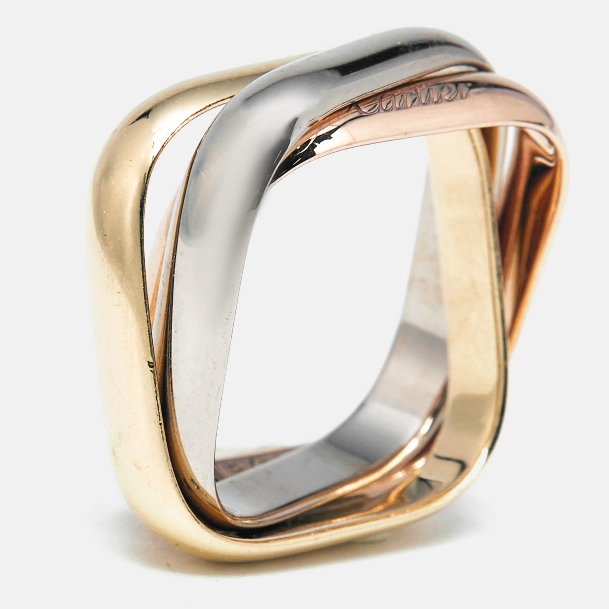 Cartier Trinity Cushion-Shaped 18k Three Tone Gold Classic Model Ring Size
Cartier Trinity Cushion-Shaped 18k Three Tone Gold Classic Model Ring Size