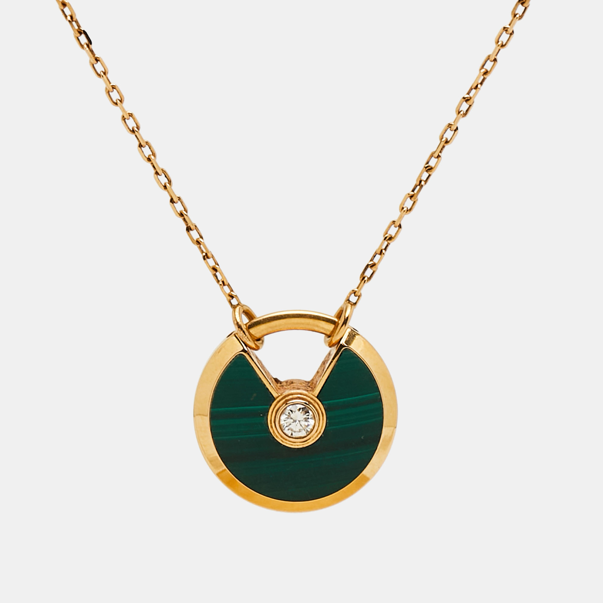 Cartier Amulette De Cartier Malachite Diamond 18k Rose Gold Pendant Necklace
Cartier Amulette De Cartier Malachite Diamond 18k Rose Gold Pendant Necklace