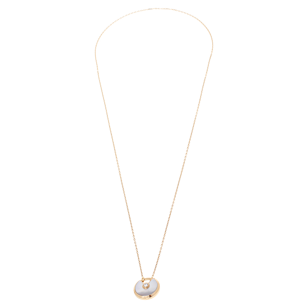 Cartier Amulette De Cartier Diamond Mother of Pearl 18K Yellow Gold Pendant Necklace SM
Cartier Amulette De Cartier Diamond Mother of Pearl 18K Yellow Gold Pendant Necklace SM