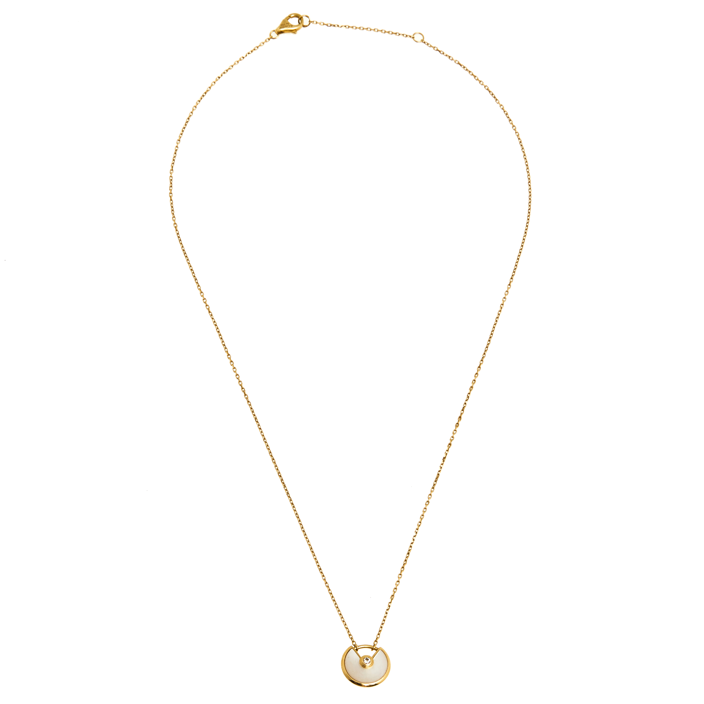 Cartier Amulette de Cartier Mother of Pearl 18k Yellow Gold Pendant Necklace
Cartier Amulette de Cartier Mother of Pearl 18k Yellow Gold Pendant Necklace