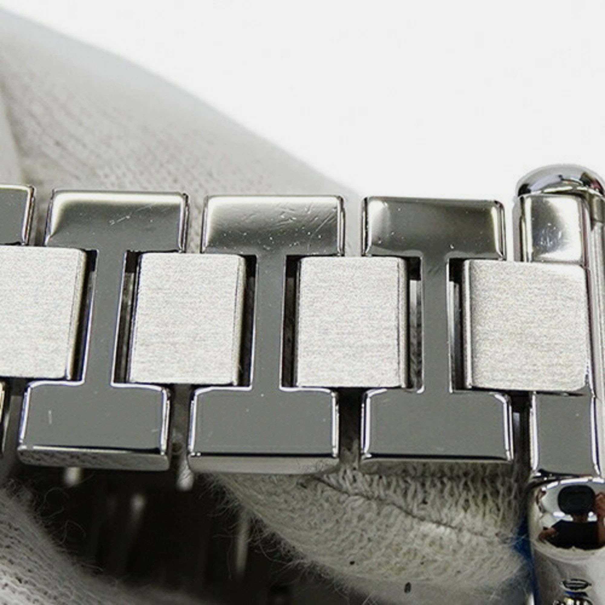 Cartier Silver Stainless Steel Tank Solo W5200013 Quartz Women's Wristwatch 24 Mm
