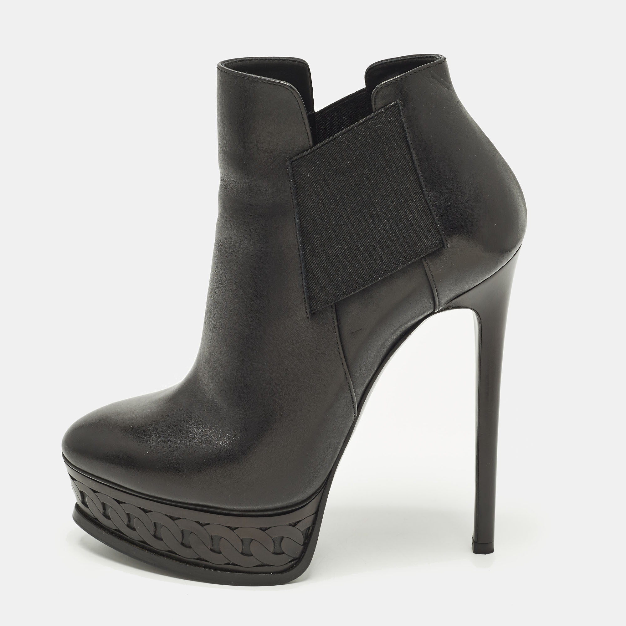 Casadei Size 37 Black Leather Platform Booties
Casadei Size 37 Black Leather Platform Booties