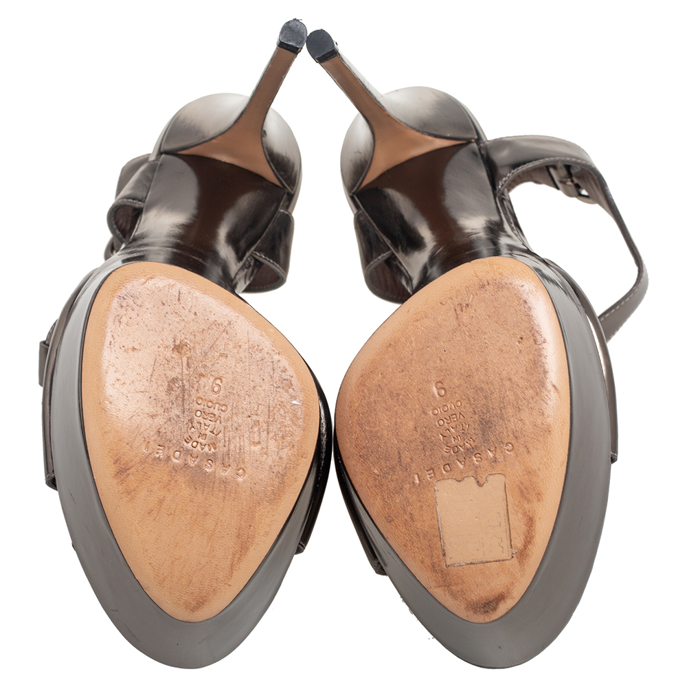 Casadei Metallic Grey Leather T-Strap Open Toe Platform Sandals Size 39