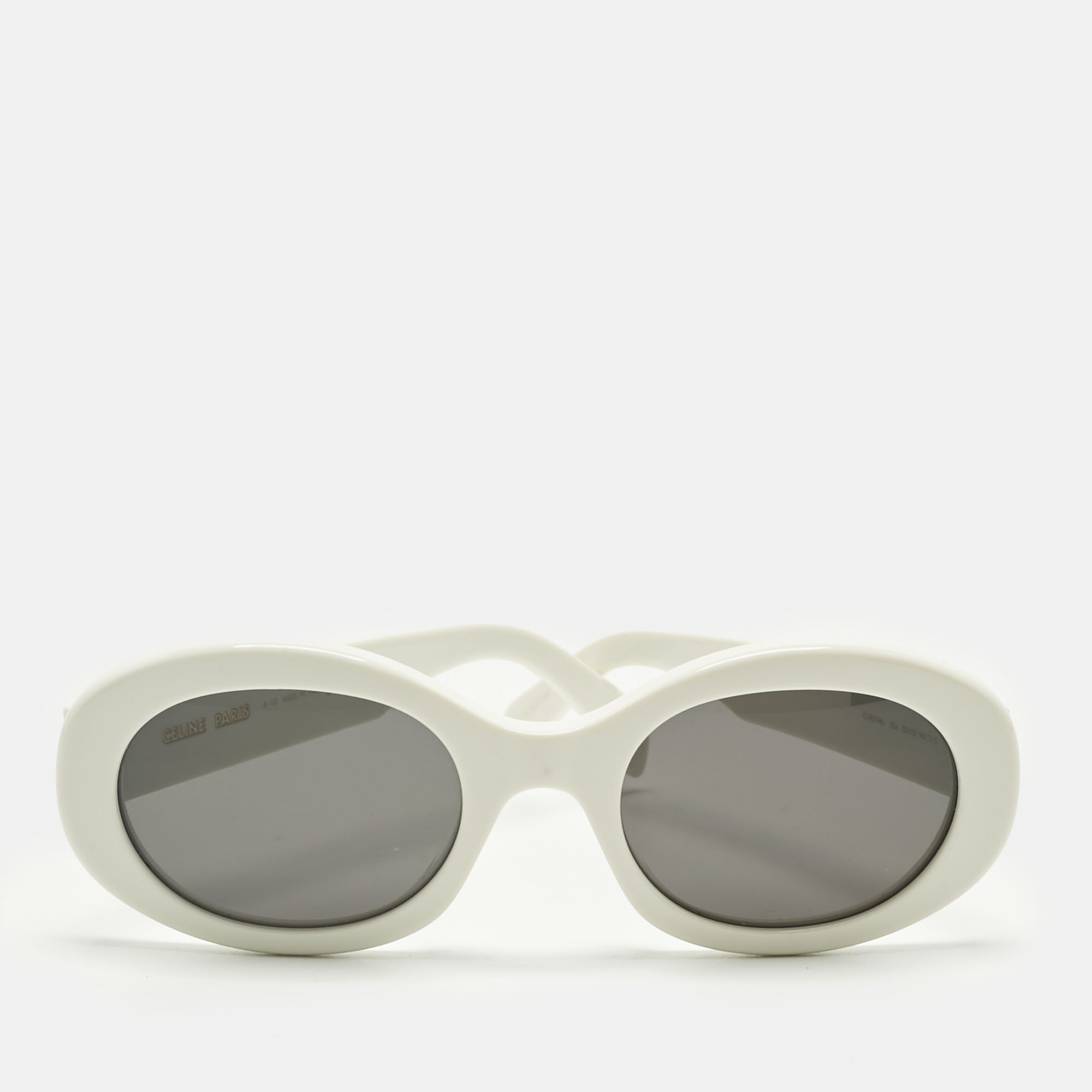 Celine White/Black CL40194U Triomphe Oval Sunglasses
Celine White/Black CL40194U Triomphe Oval Sunglasses