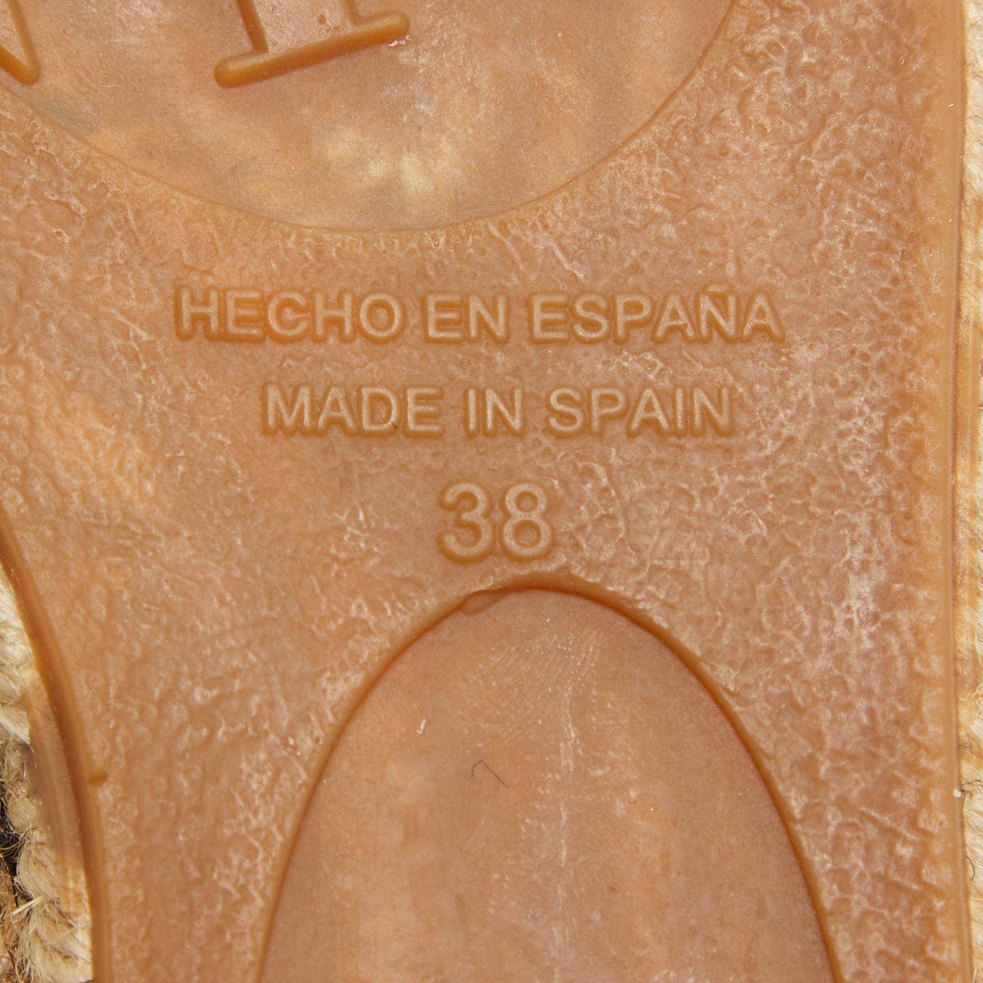 CH Carolina Herrera Gold Leather Espadrille Flats Size 38