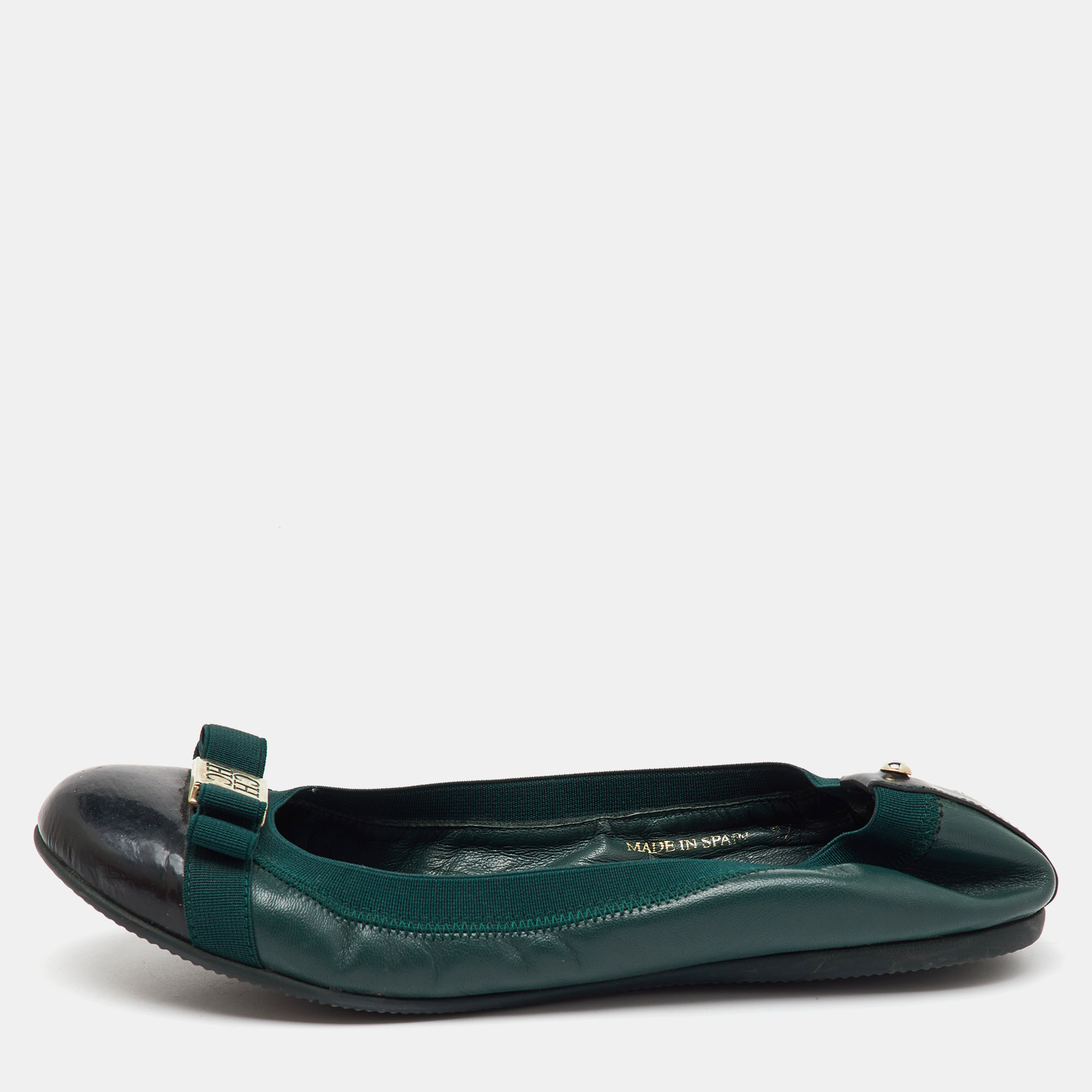 CH Carolina Herrera Green/Black Patent and Leather Bow Ballet Flats Size
CH Carolina Herrera Green/Black Patent and Leather Bow Ballet Flats Size