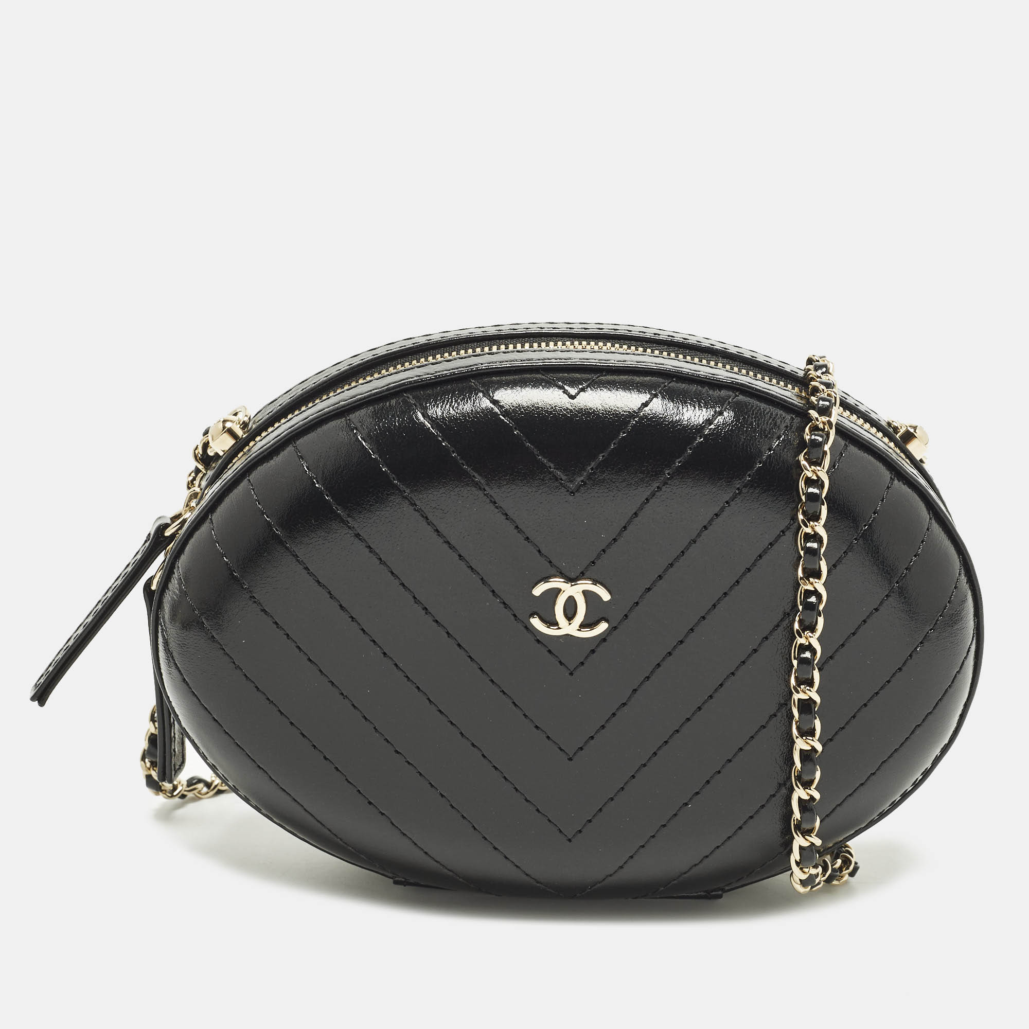 Chanel La Pausa Black Chevron Leather Chain Clutch
Chanel La Pausa Black Chevron Leather Chain Clutch